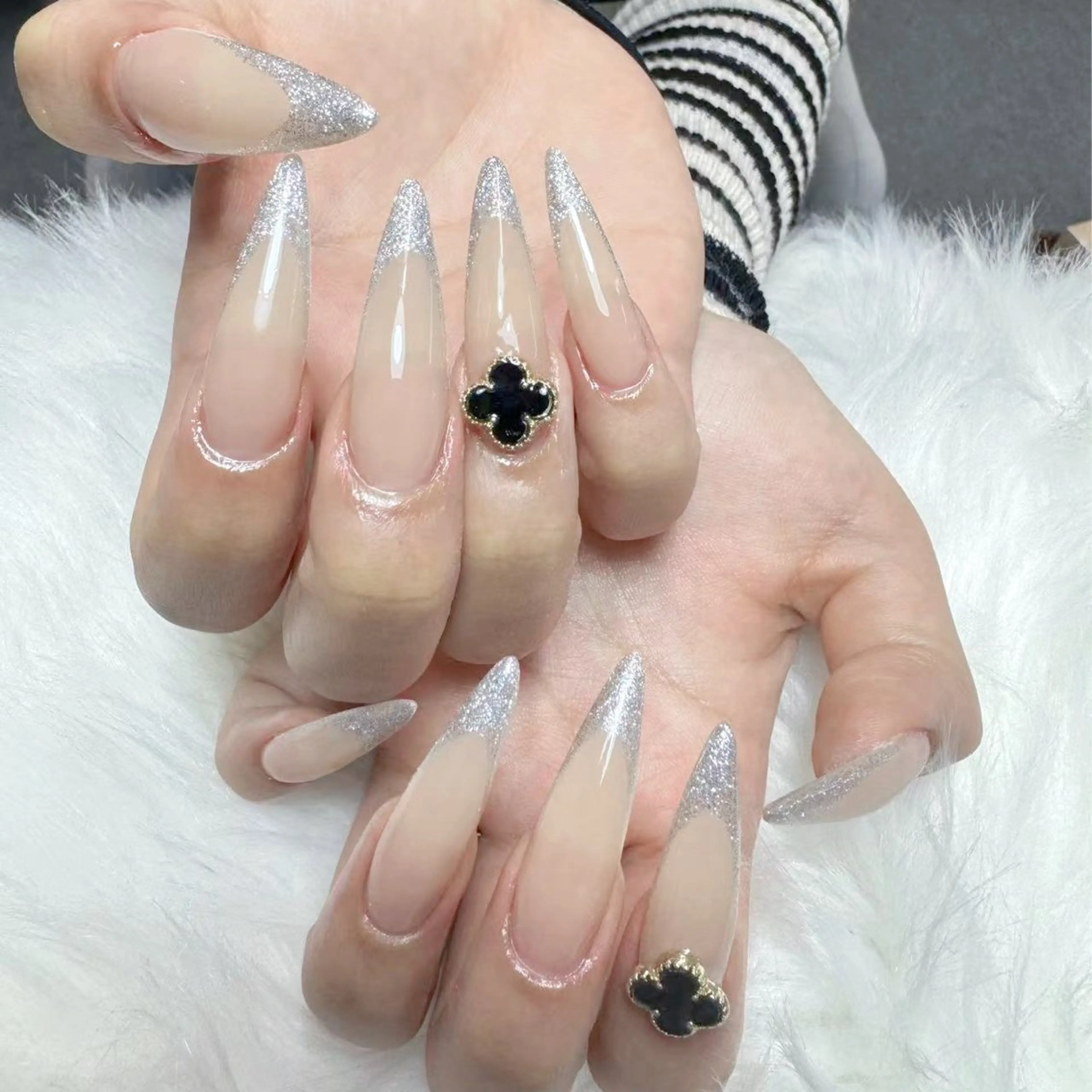 ネイル ハンドネイル 🎀nana🫧 ワンホンネイル🎀のネイルデザイン