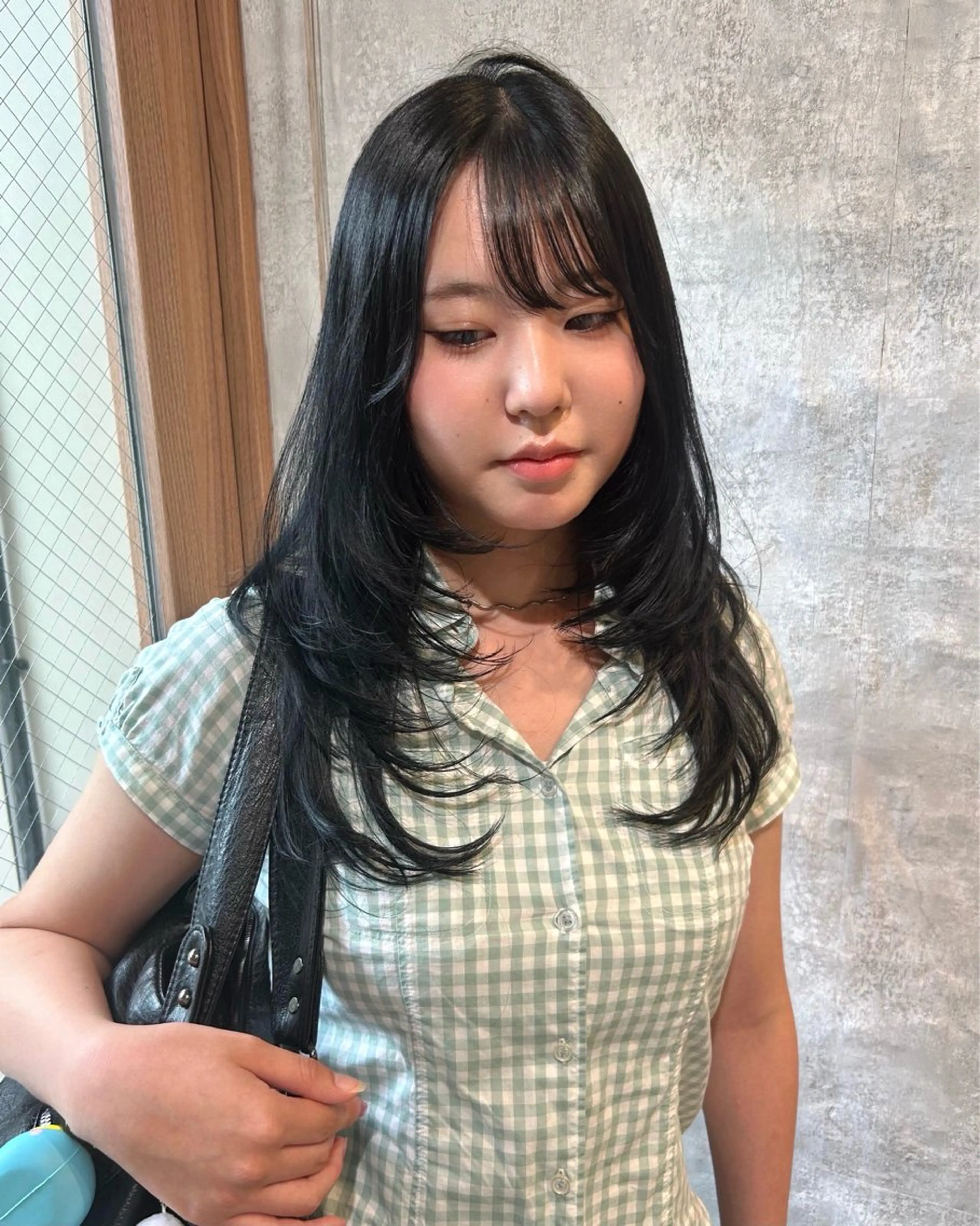 ロング カラー 黒髪 顔周りカット ハッシュカット ハイレイヤー レイヤーカット カット ヘアカラー レイヤースタイル COCORO 🎀のヘアスタイル