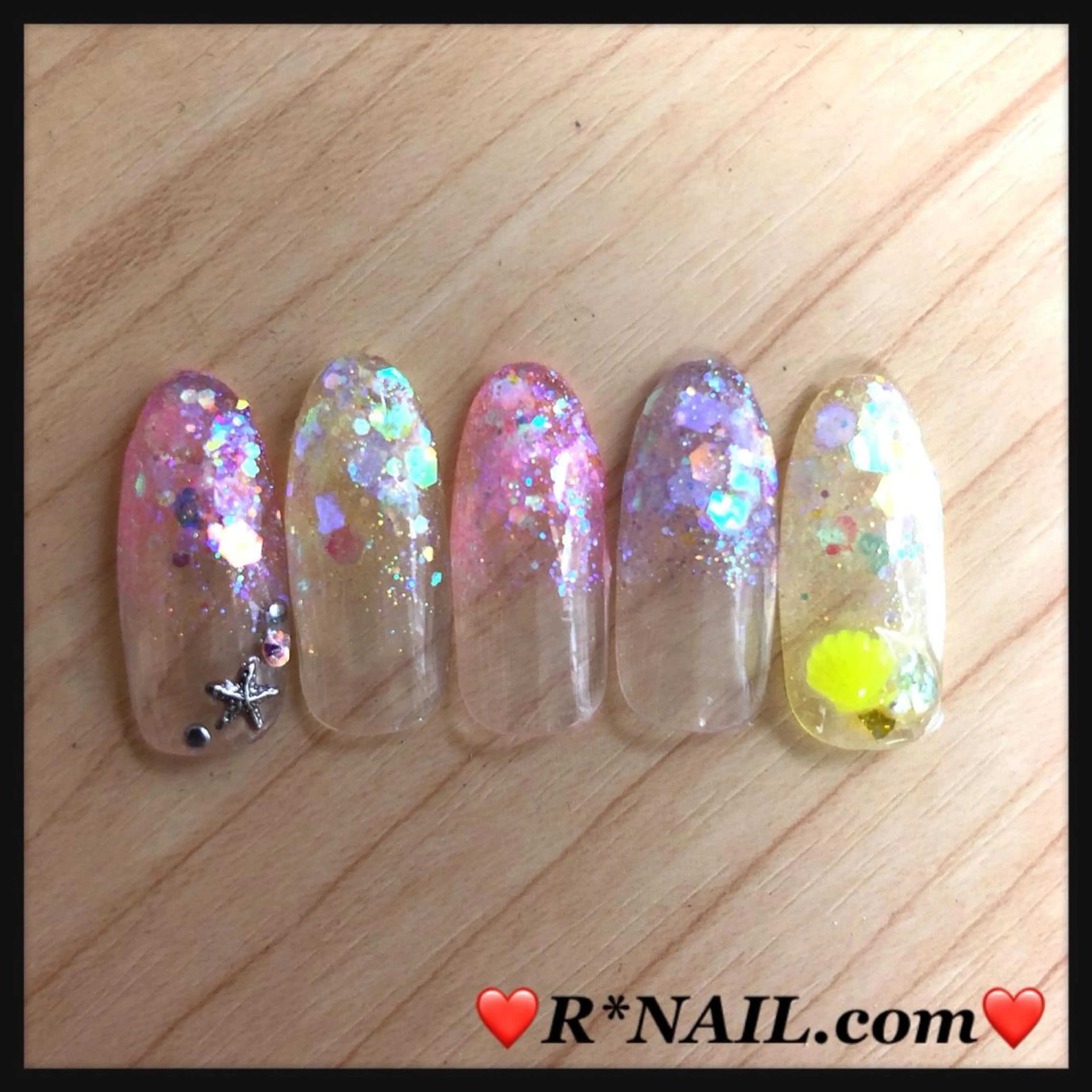 ネイル R*NAIL .comのネイルデザイン