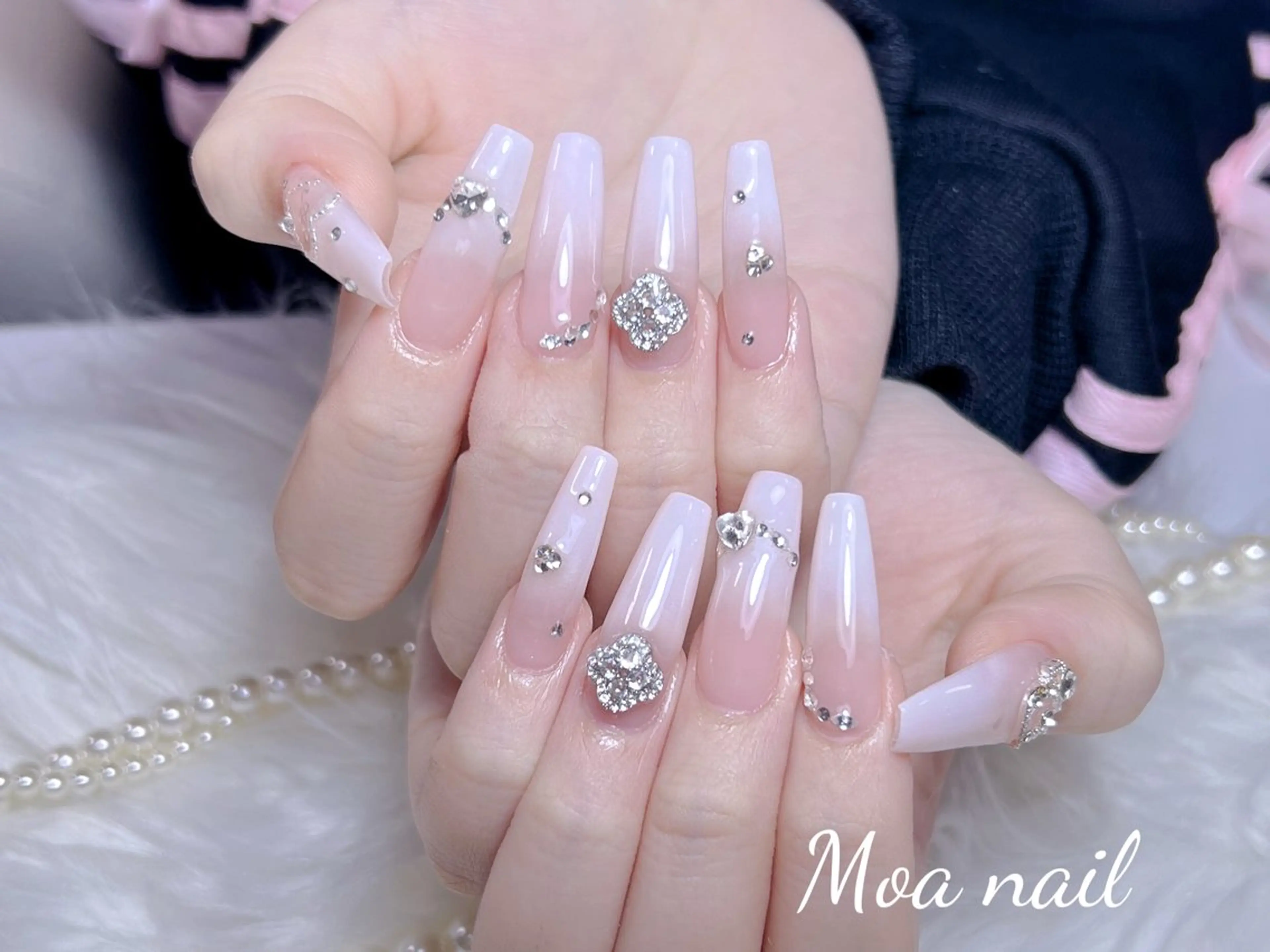 ネイル 長さ出し フレンチネイル ガラスフレンチ ハート キラキラネイル ハンドネイル Moa nailのネイルデザイン