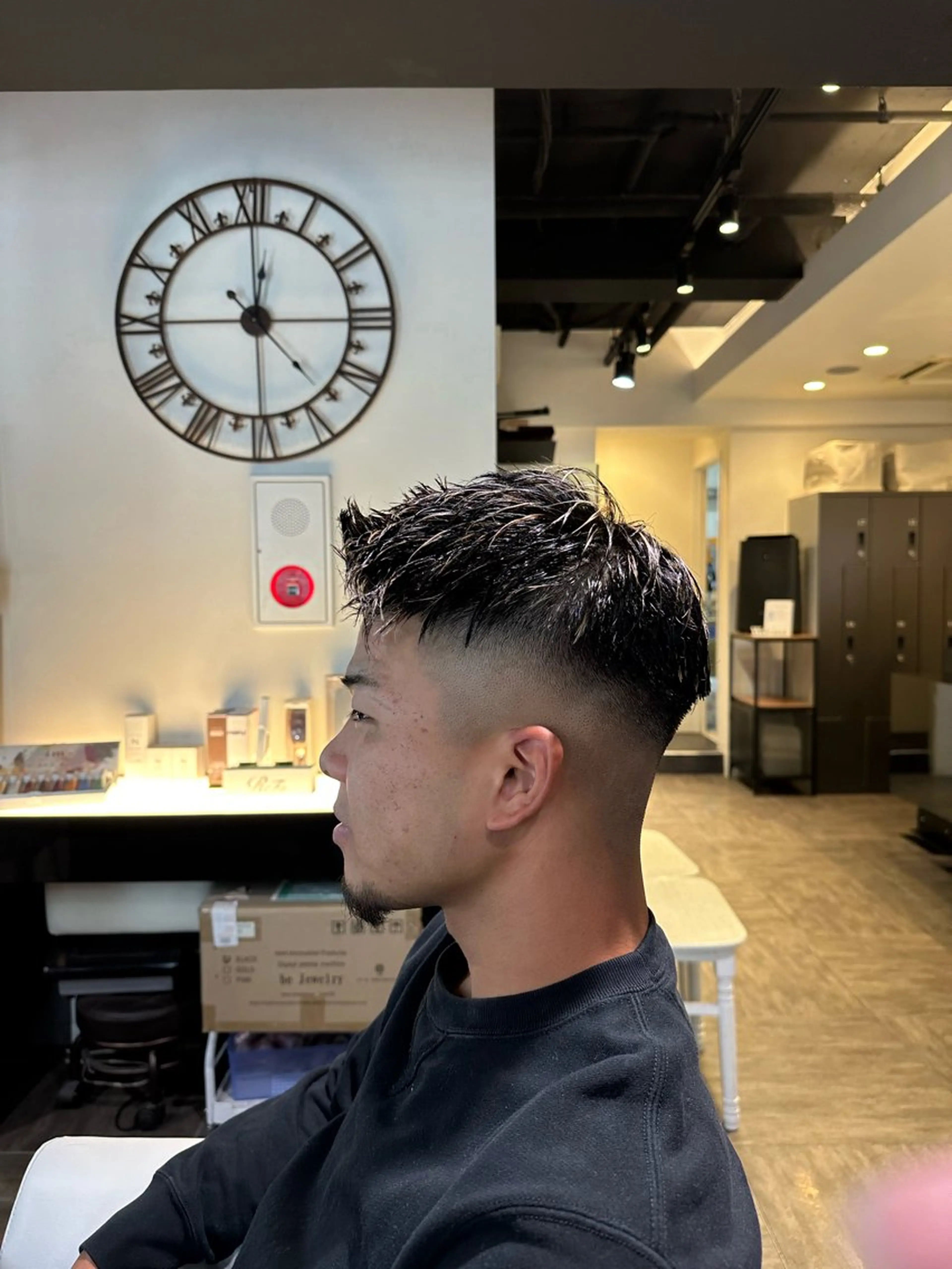 ショート メンズ レイヤー/艶カラー ROKUのヘアスタイル