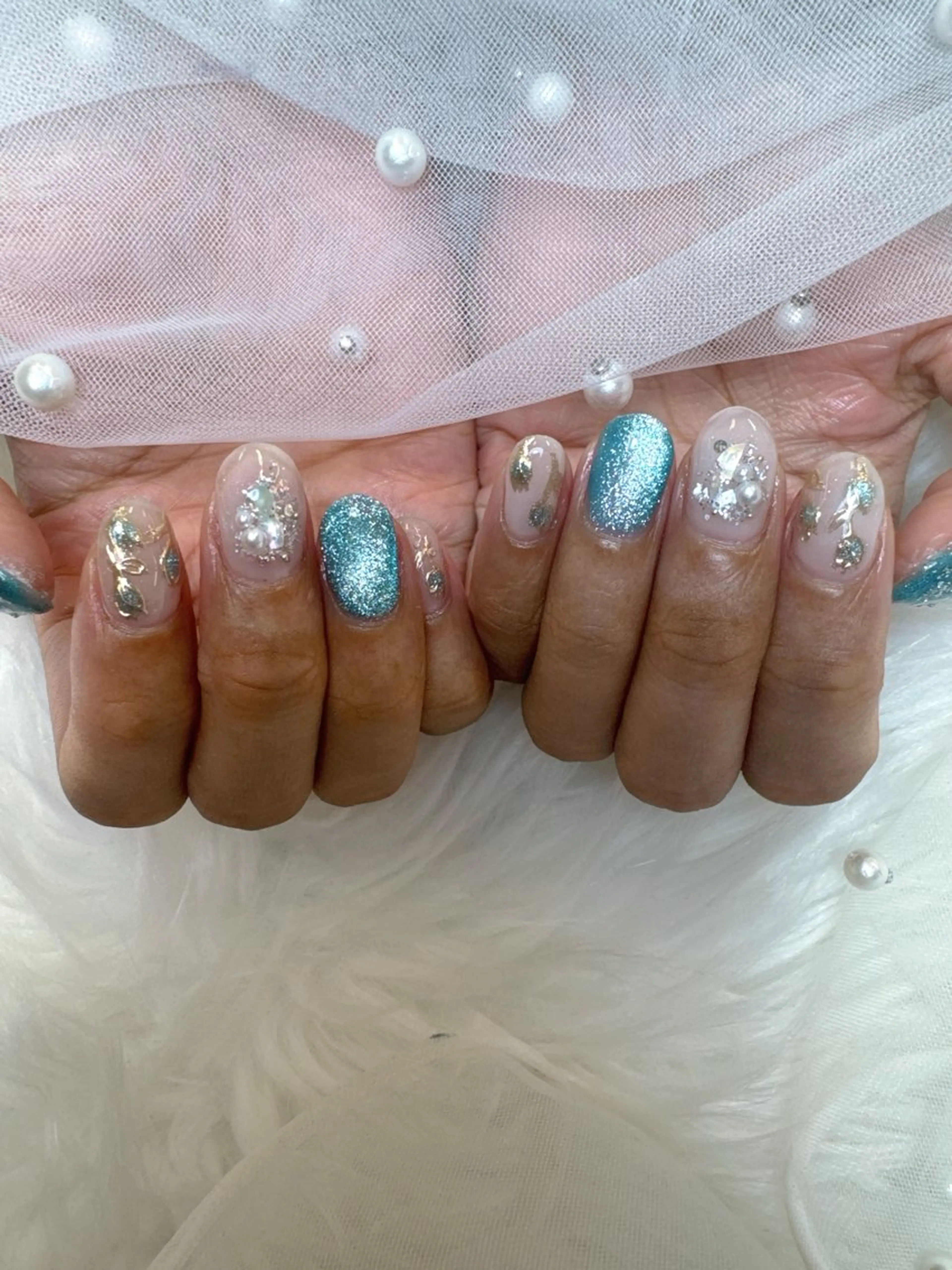 ネイル チークネイル ジェルネイル キラキラネイル マグネットネイル パラジェル ハンドネイル Queeens nailのネイルデザイン