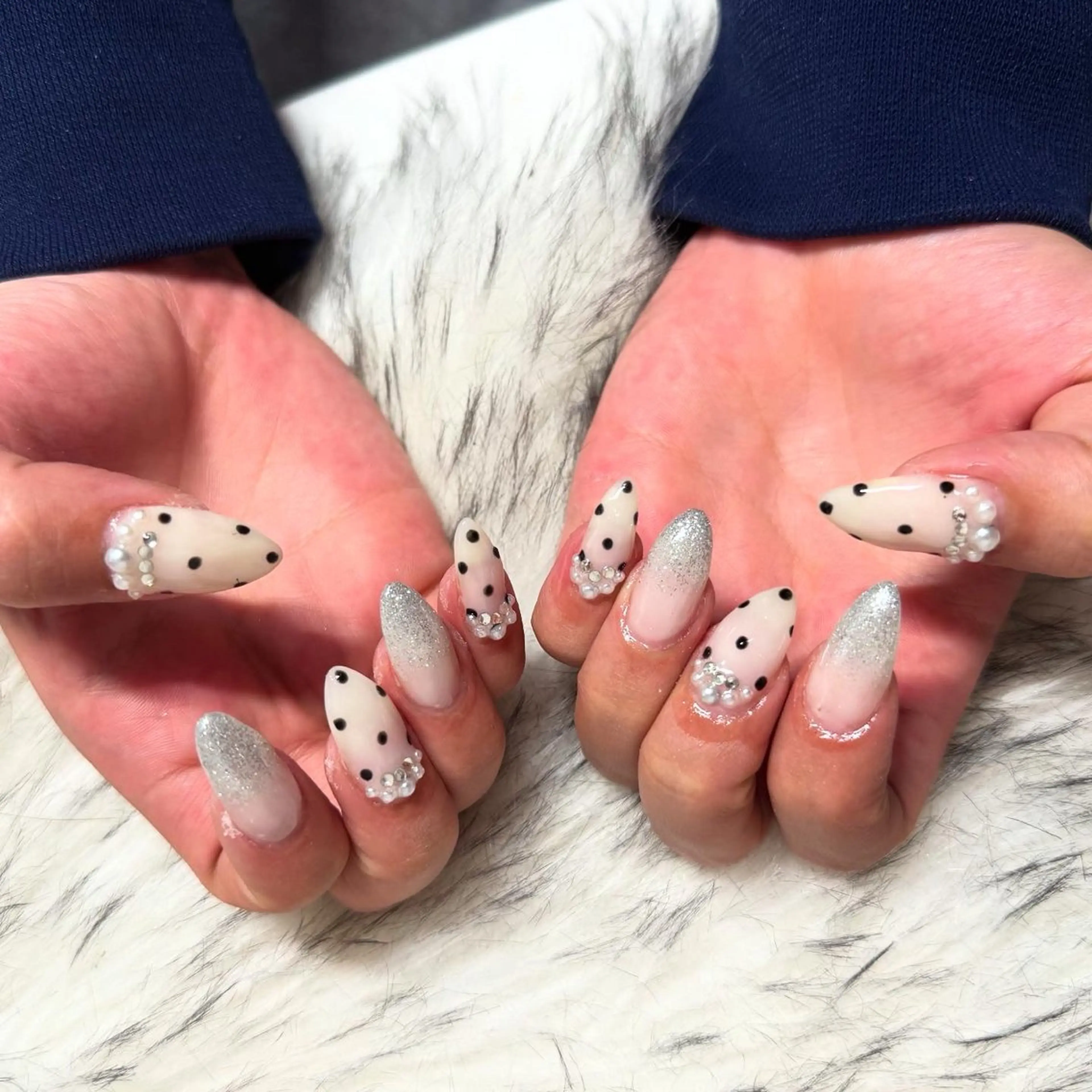 セミロング ハンドネイル mao .のネイルデザイン