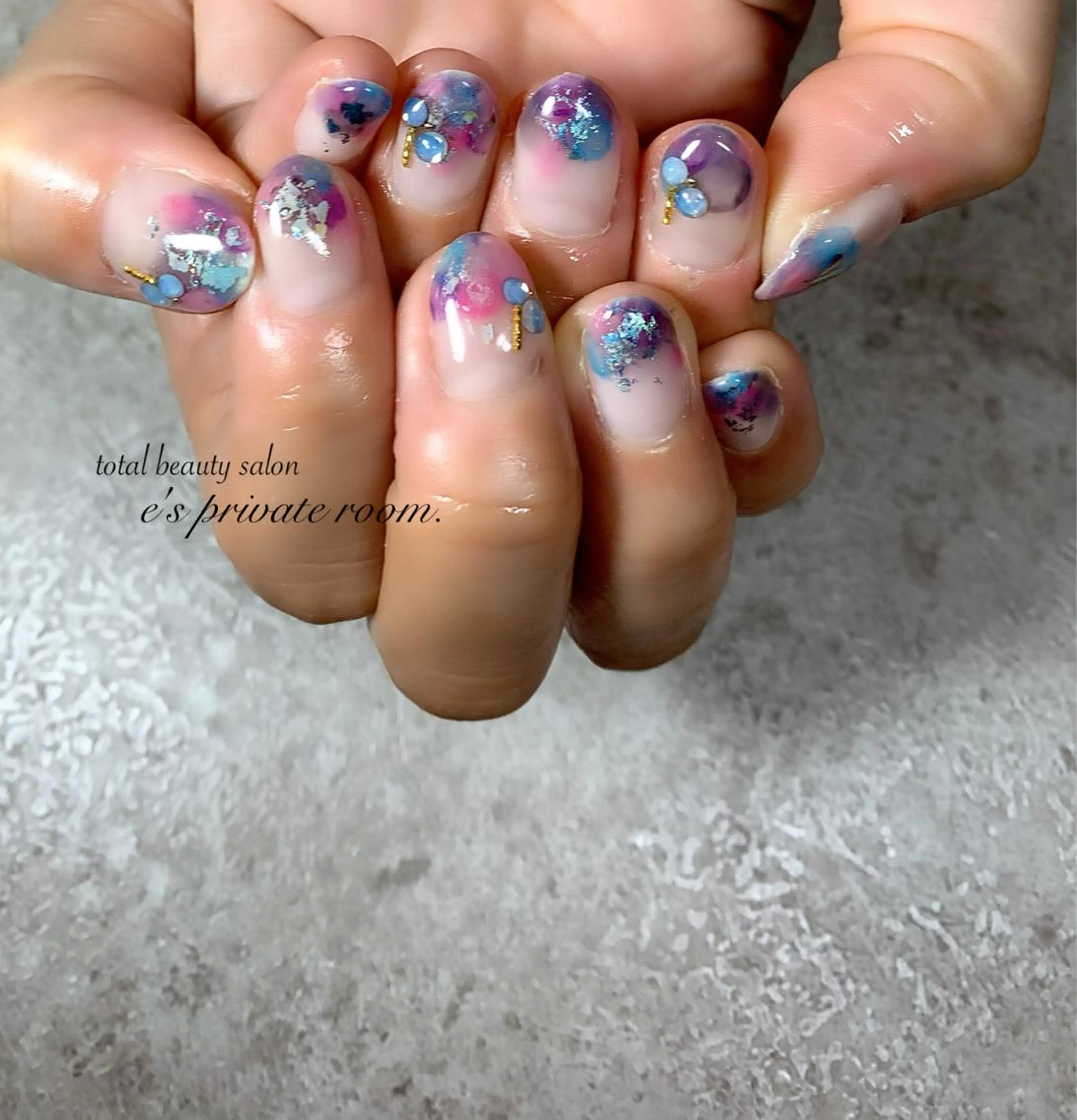 ネイル LAVISH nail salonのネイルデザイン