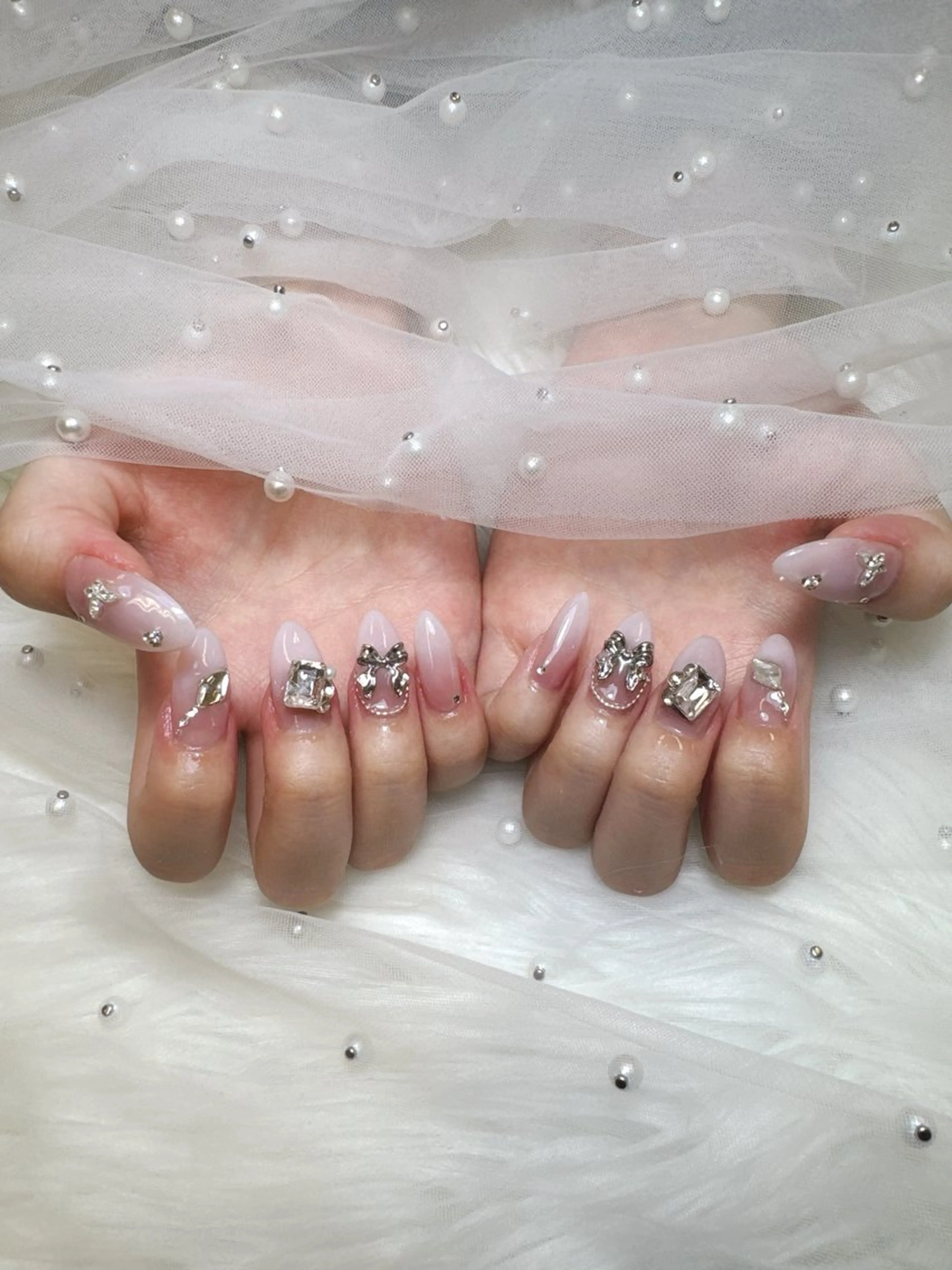 ネイル 持ち込み ハンドネイル Queeens nailのネイルデザイン