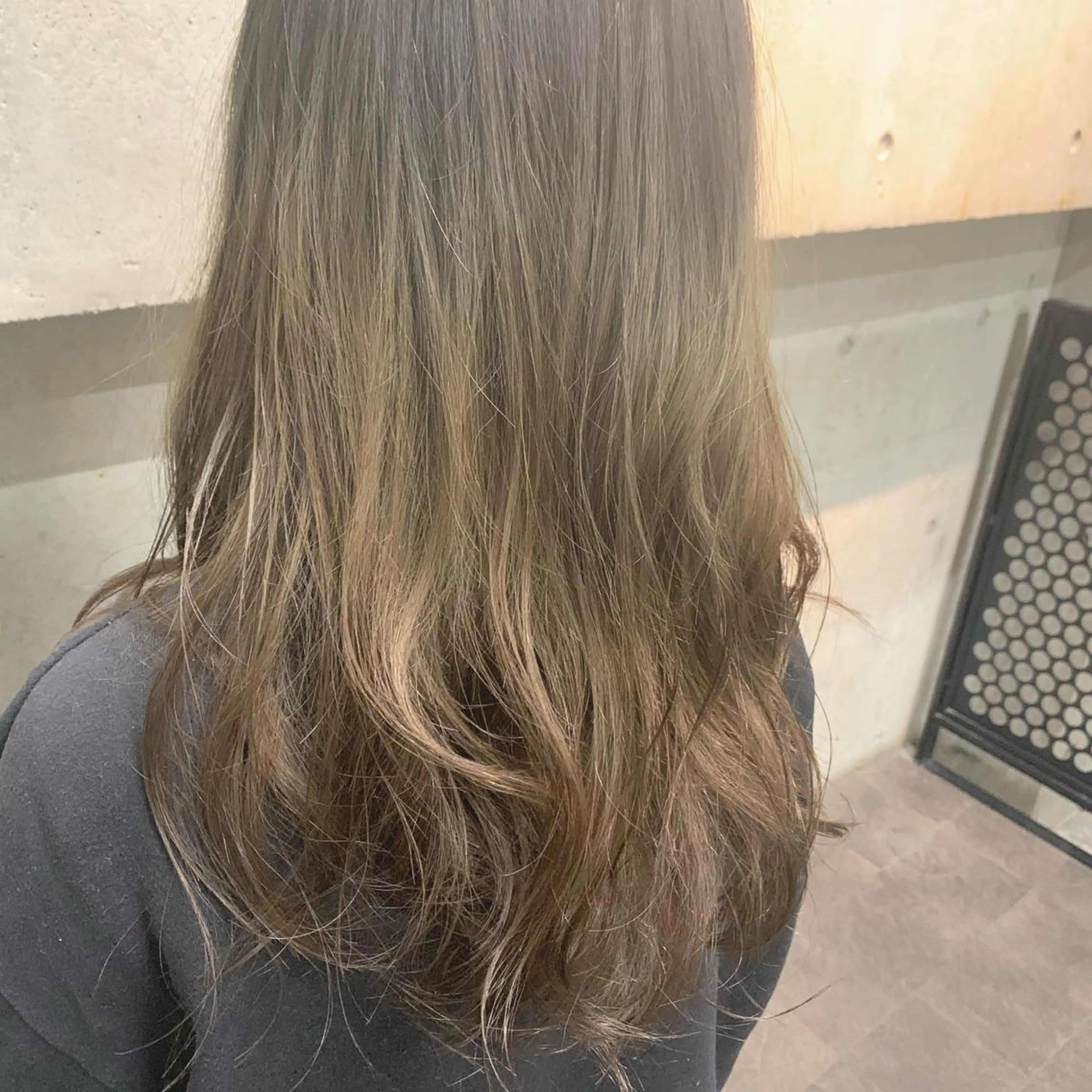 ミディアム 透明感カラー 金村真子のヘアスタイル