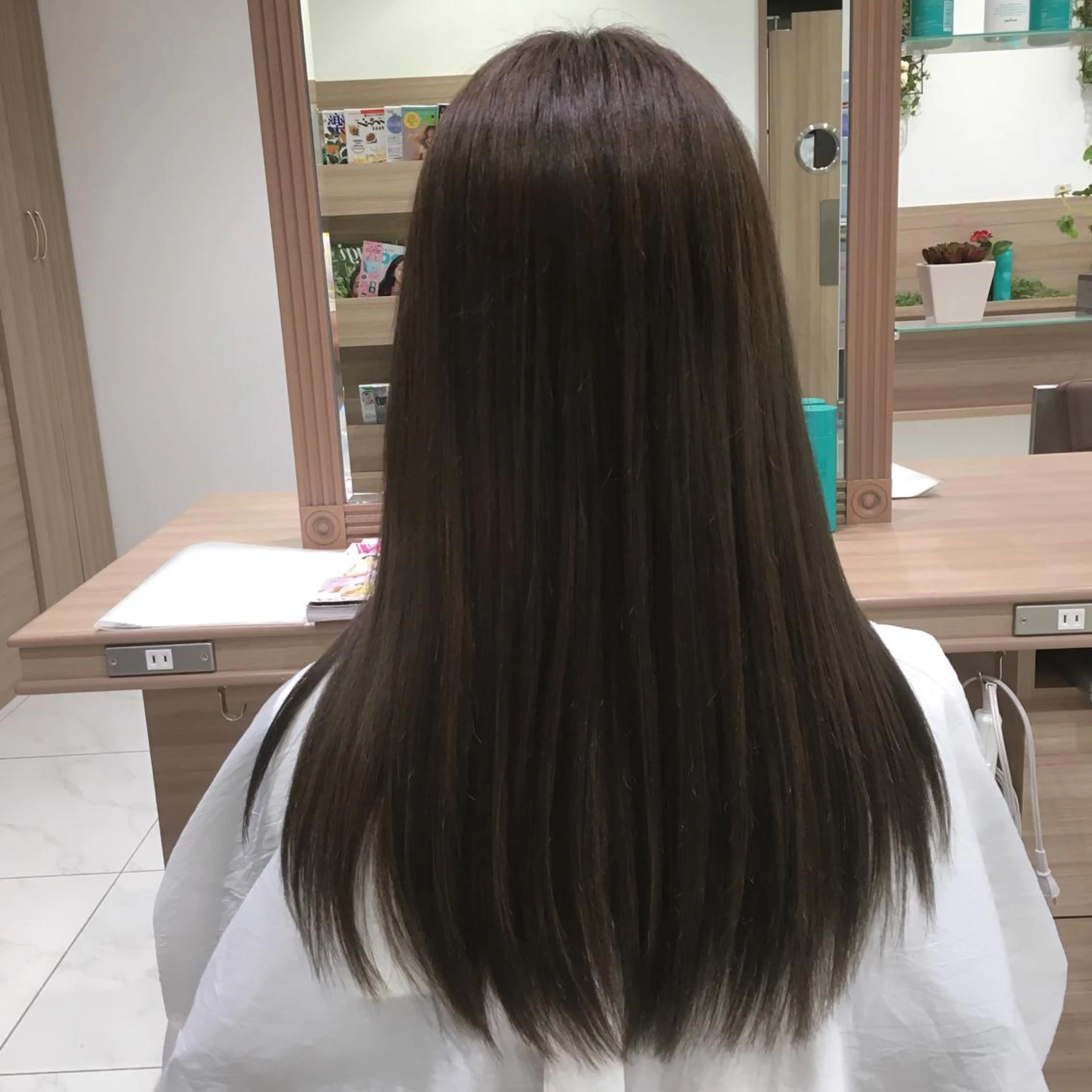 【❤️人気メニューNo4️⃣❣️❣️】カット＋プレミアム縮毛矯正の写真