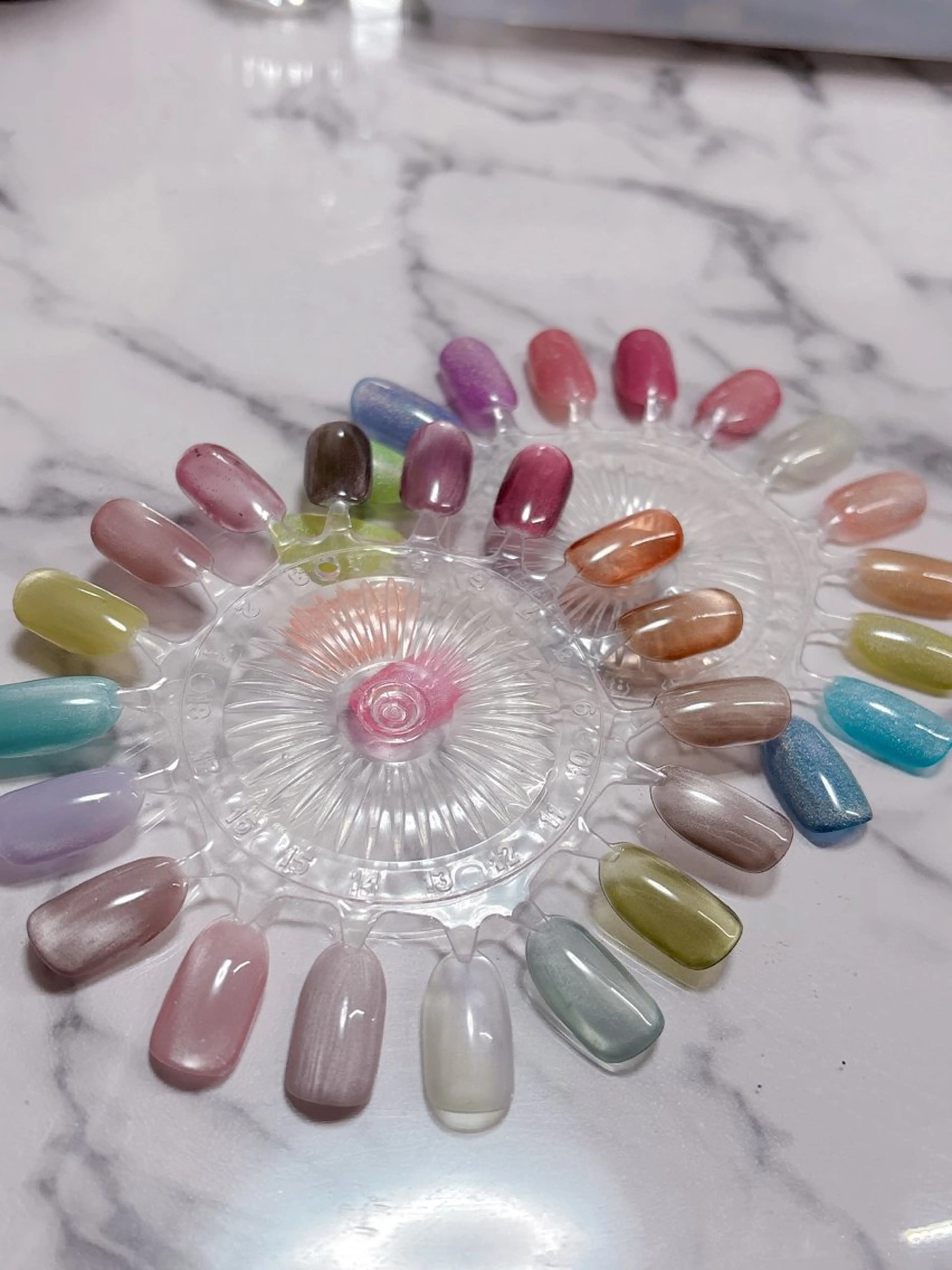 ネイル 古川 里美のネイルデザイン