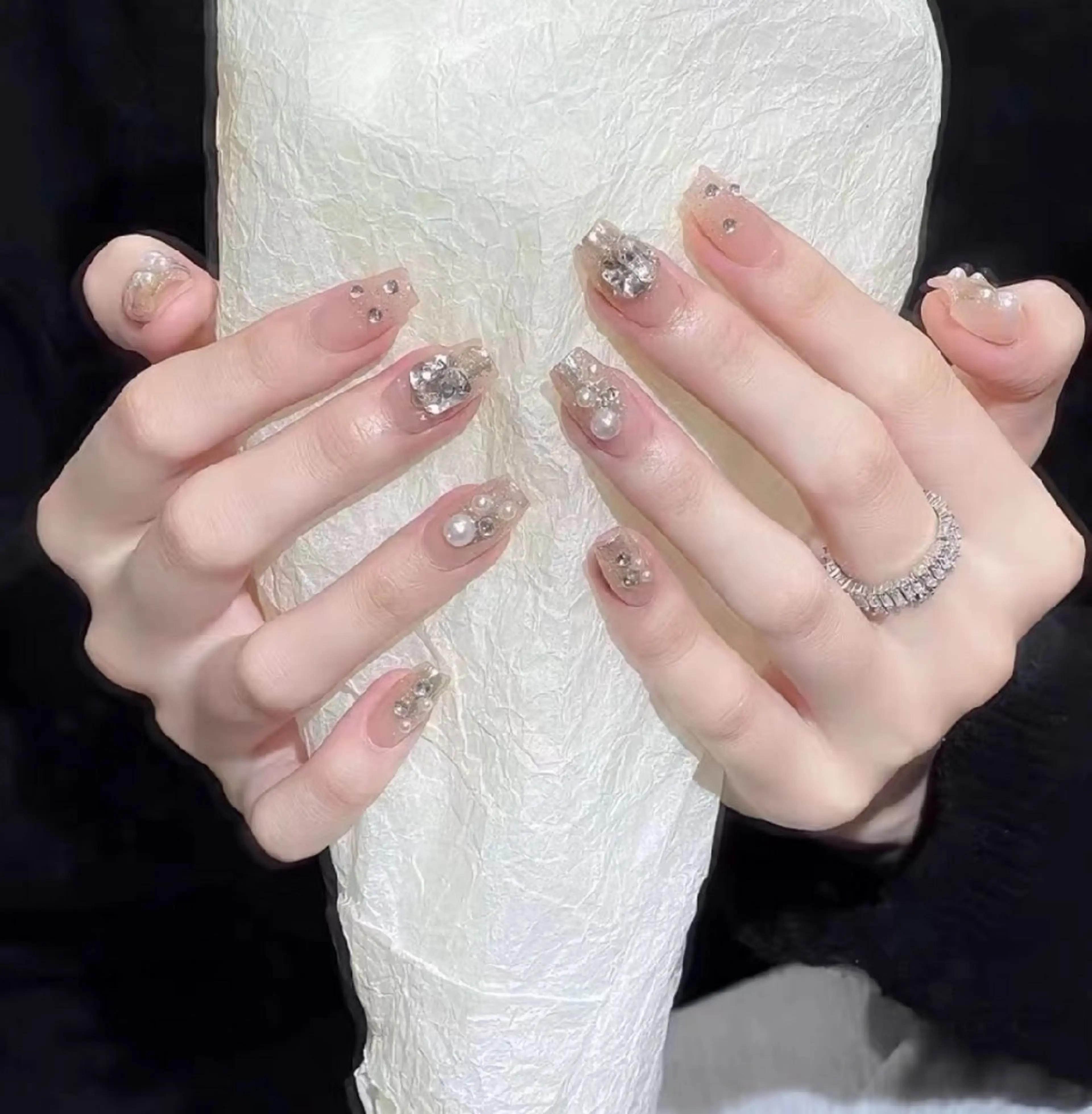 ネイル ハンドネイル Theone栄店 伊藤のネイルデザイン