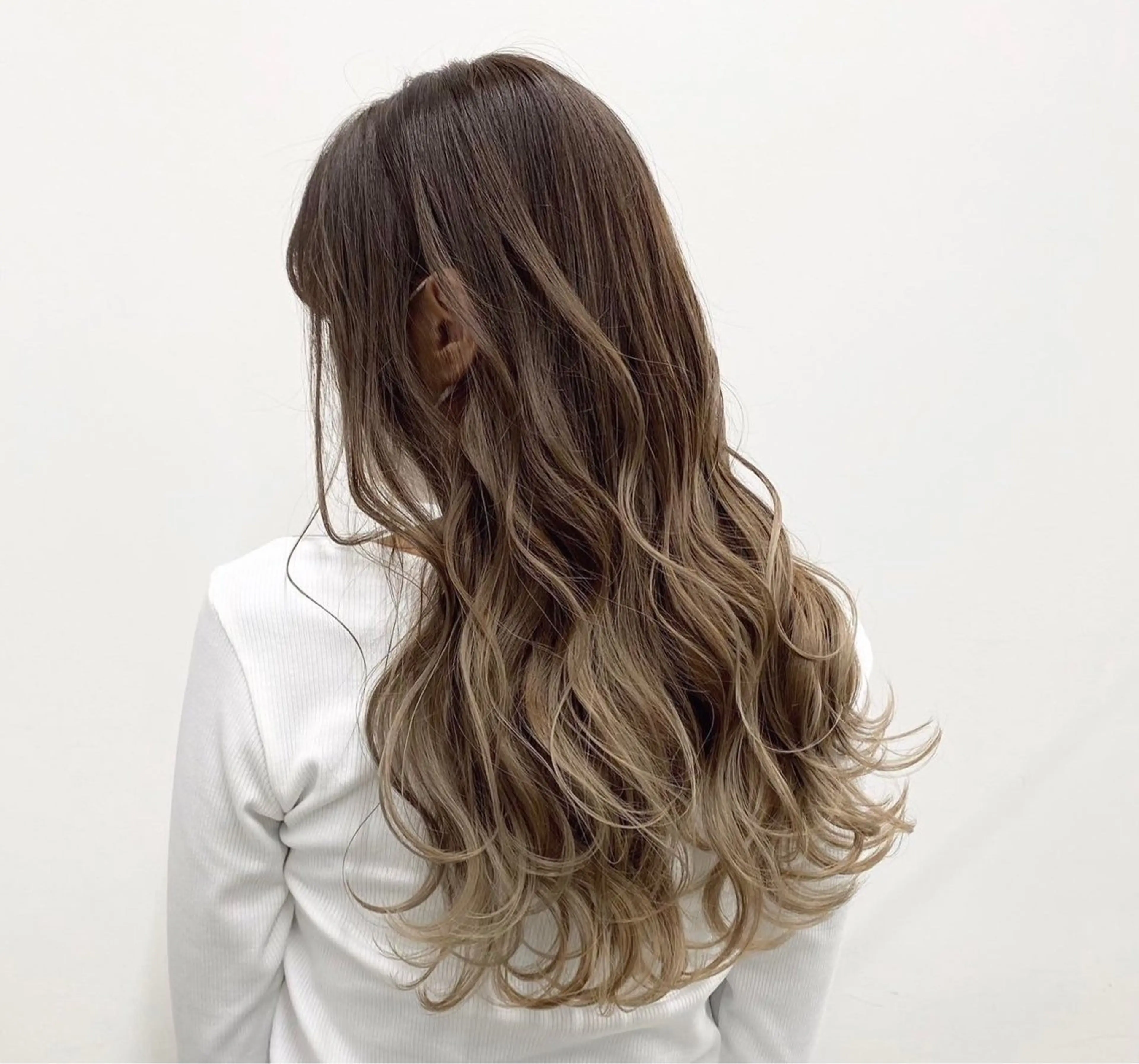 セミロング カラー ヘアアレンジ ハイトーン/透明感/ レイヤー/かずや🦁のヘアスタイル