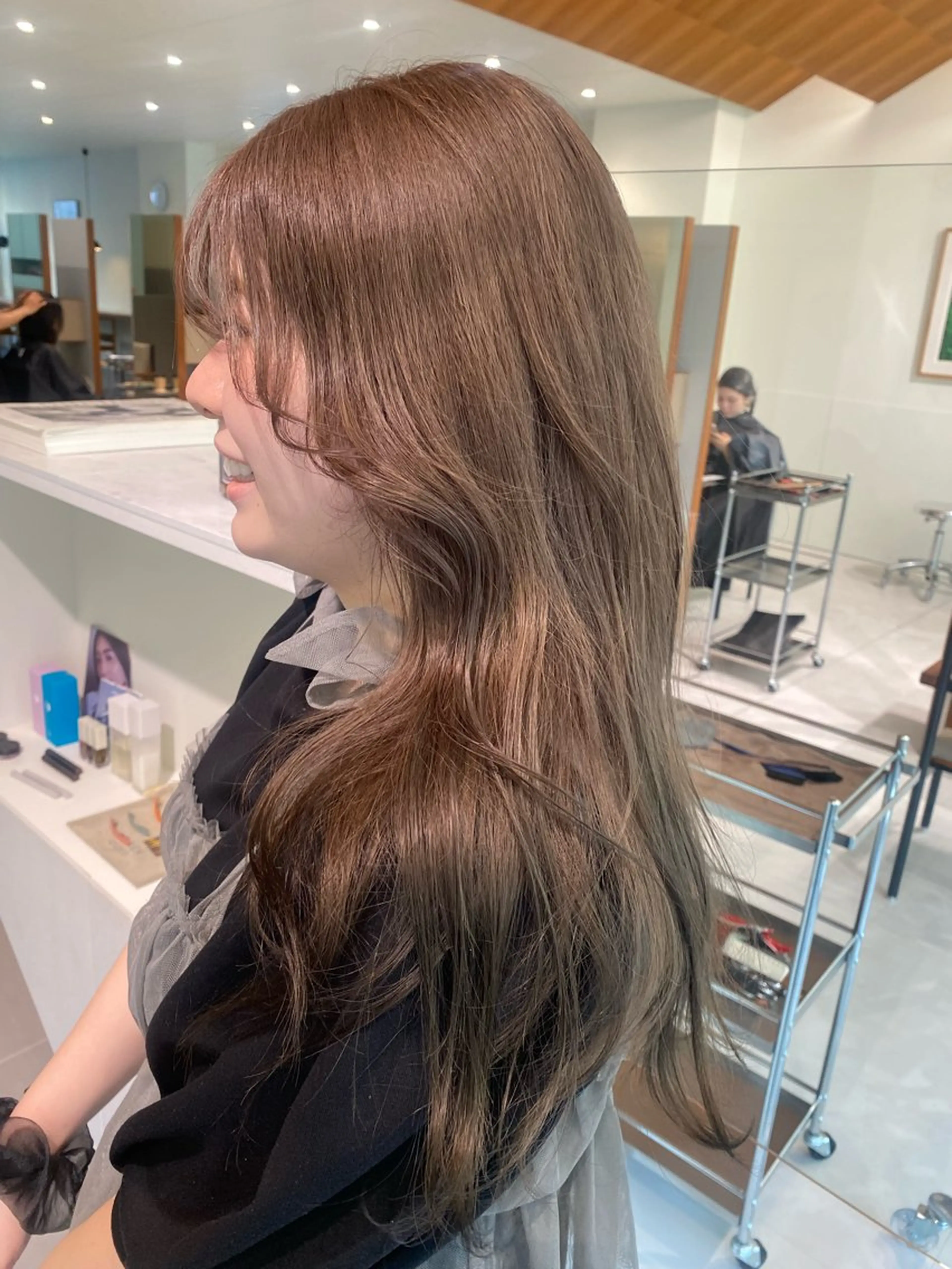 ロング 🎀透明感× 暖色カラーつな🎀のヘアスタイル