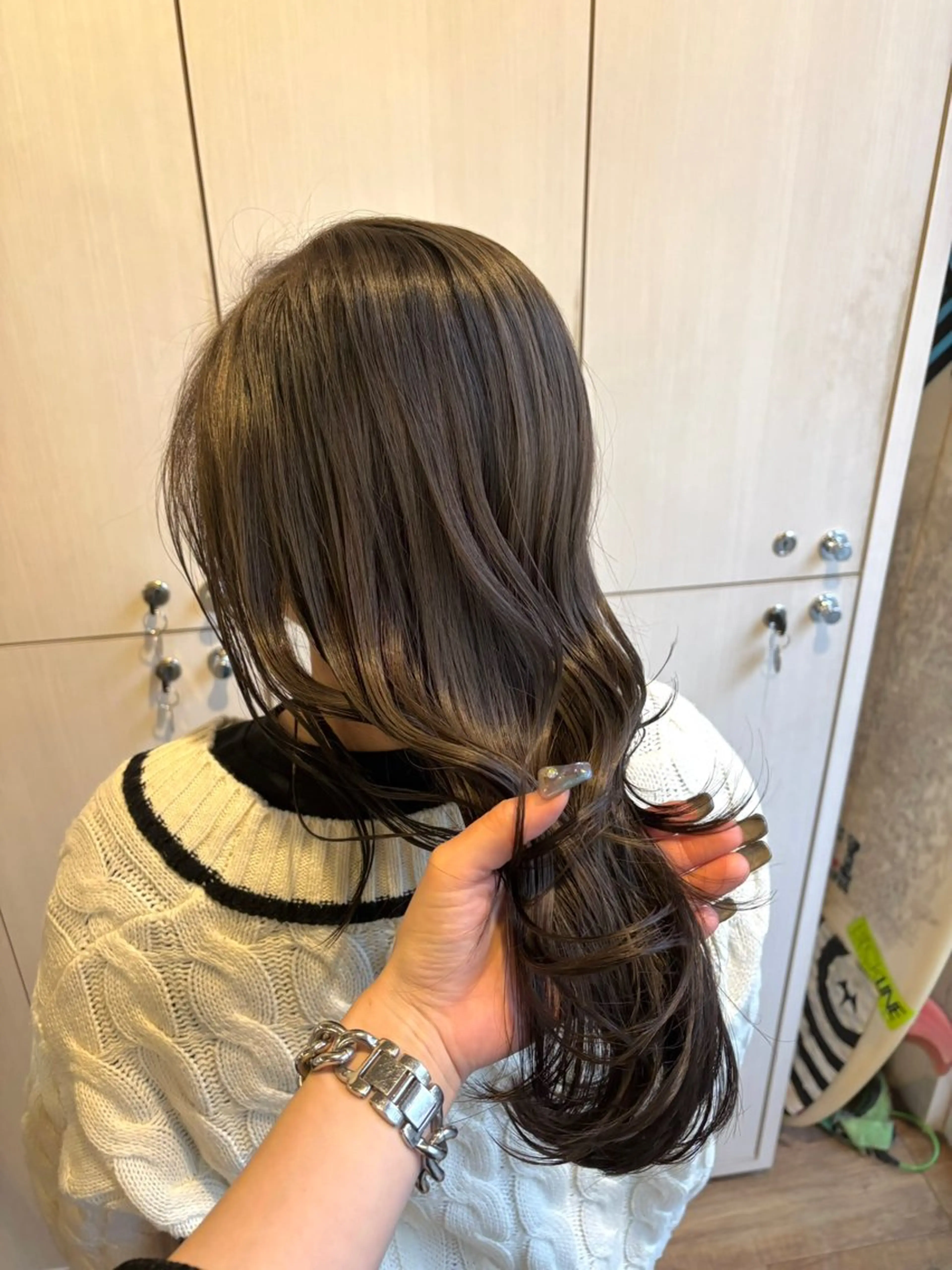 ロング カラー ブリーチ カット ヘアカラー あべ ゆうかのヘアスタイル