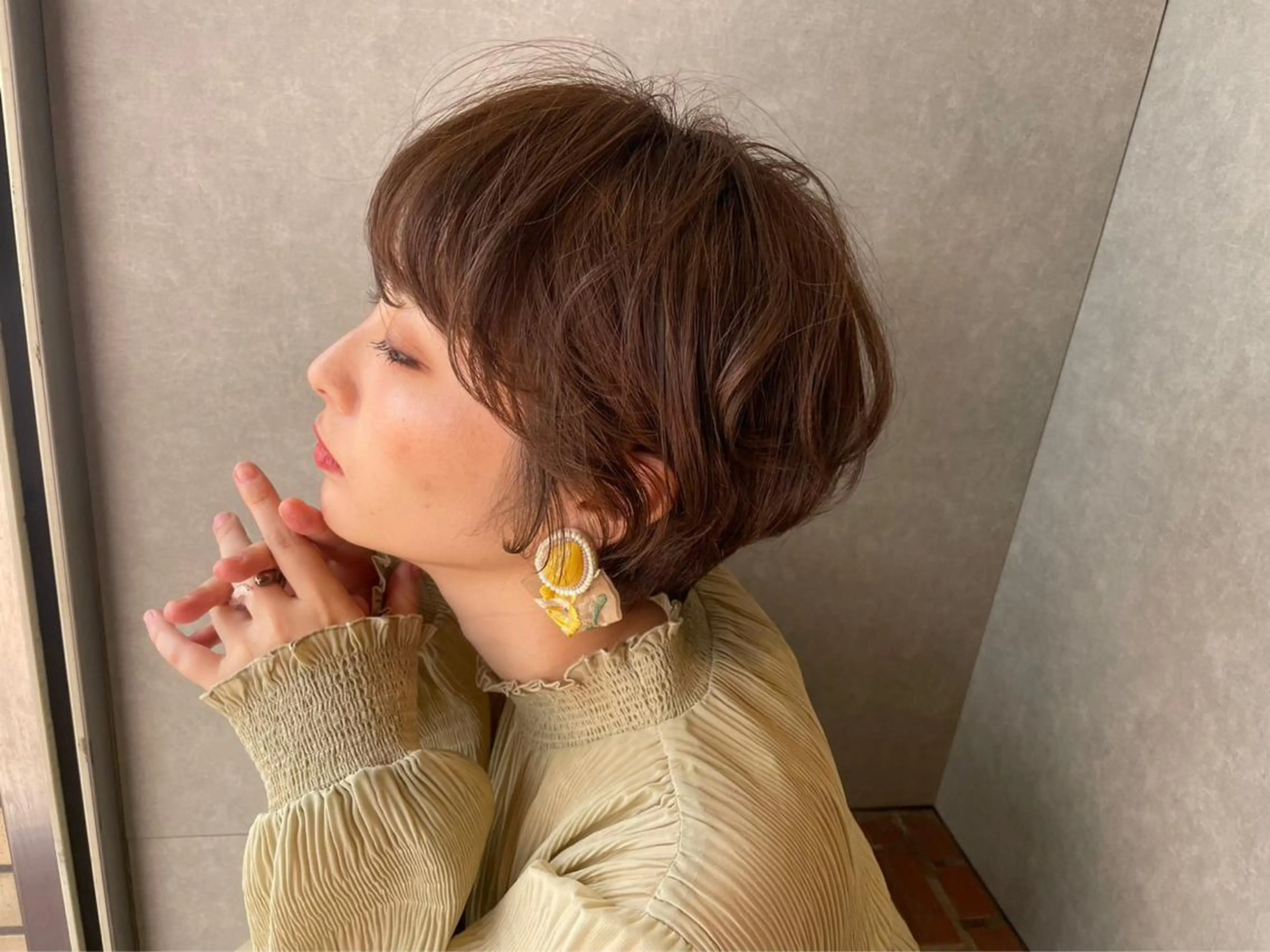 ショート カラー ベージュカラー ヘアカラー トリートメント miel hair 新宿店 【ミエル ヘアー】所属・新宿西口から徒歩5分 石橋卓典のヘアスタイル