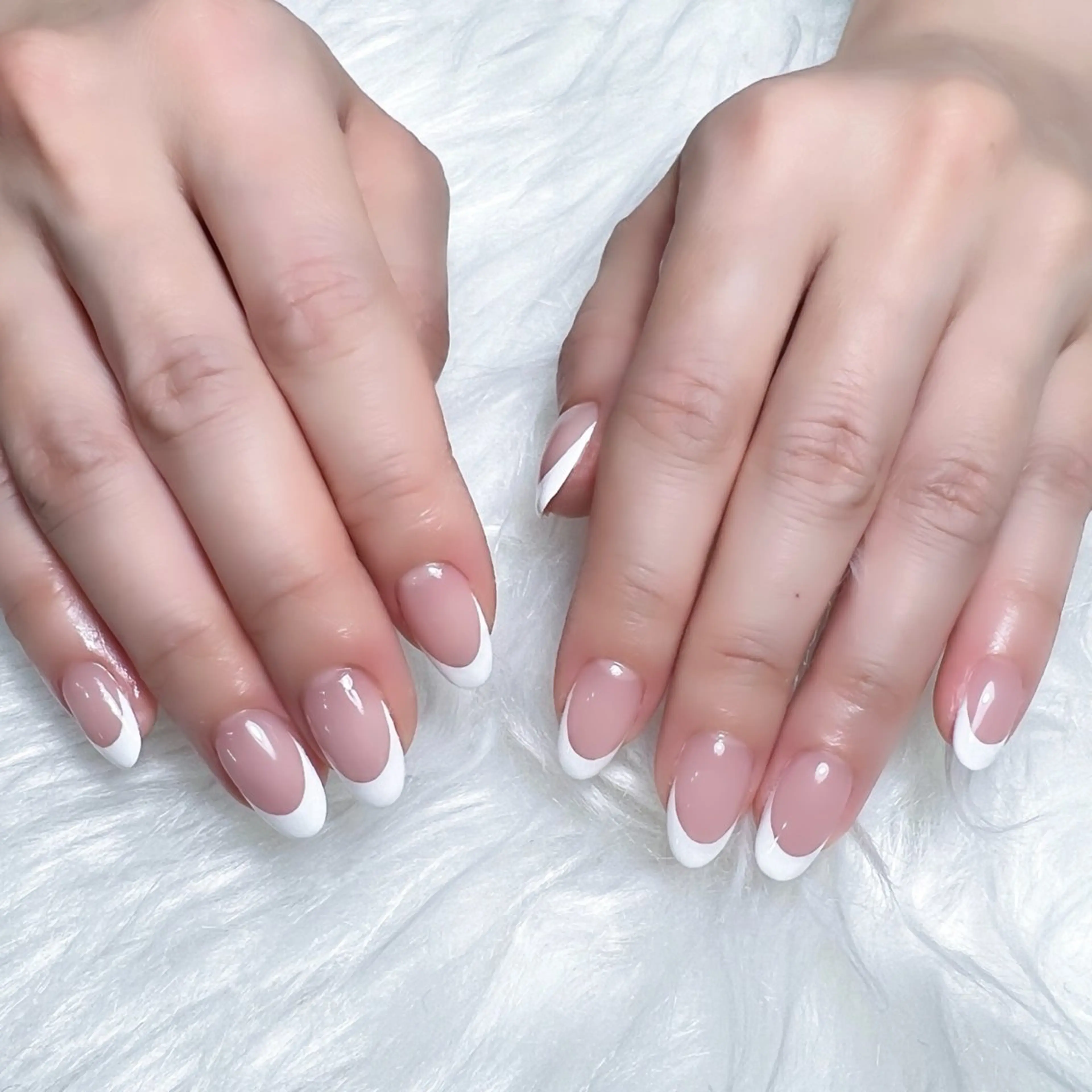 ネイル フレンチネイル グラデーション ラメ(グリッター) ワンカラーネイル Nailsalon calme所属・calme ☾ yuukiのネイルデザイン