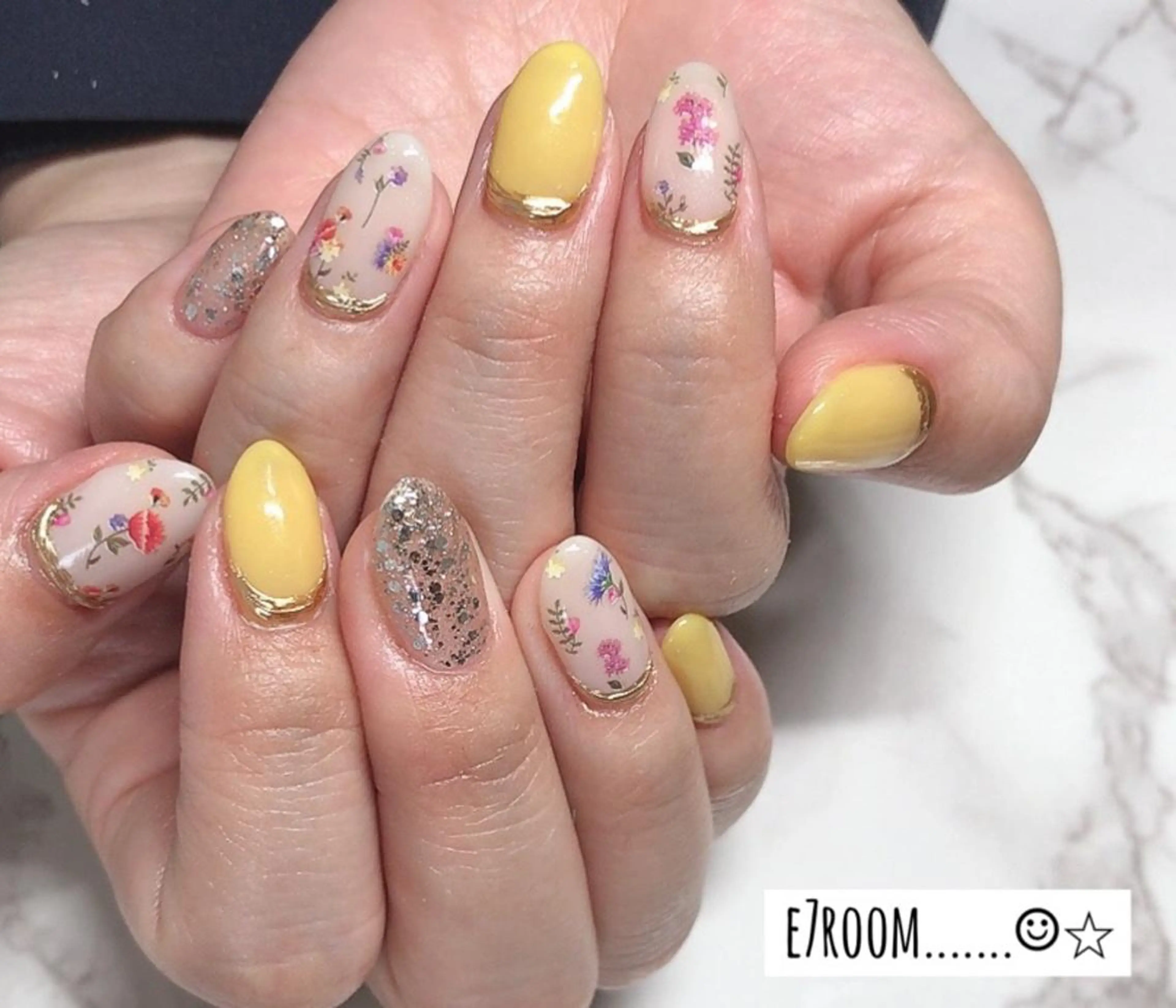 ネイル 江口 佳奈のネイルデザイン