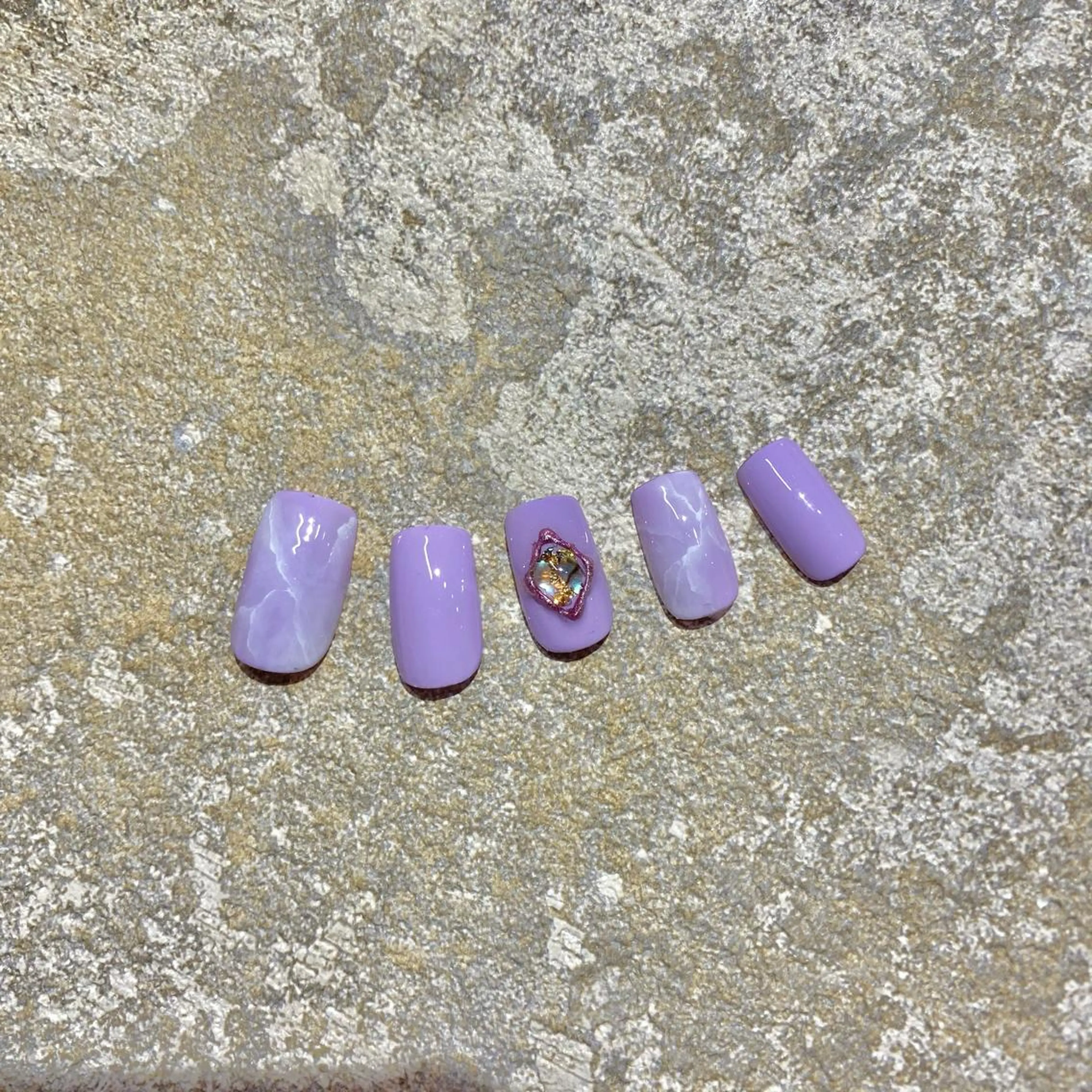 ネイル Amber21.所属・Nagahama Akariのネイルデザイン