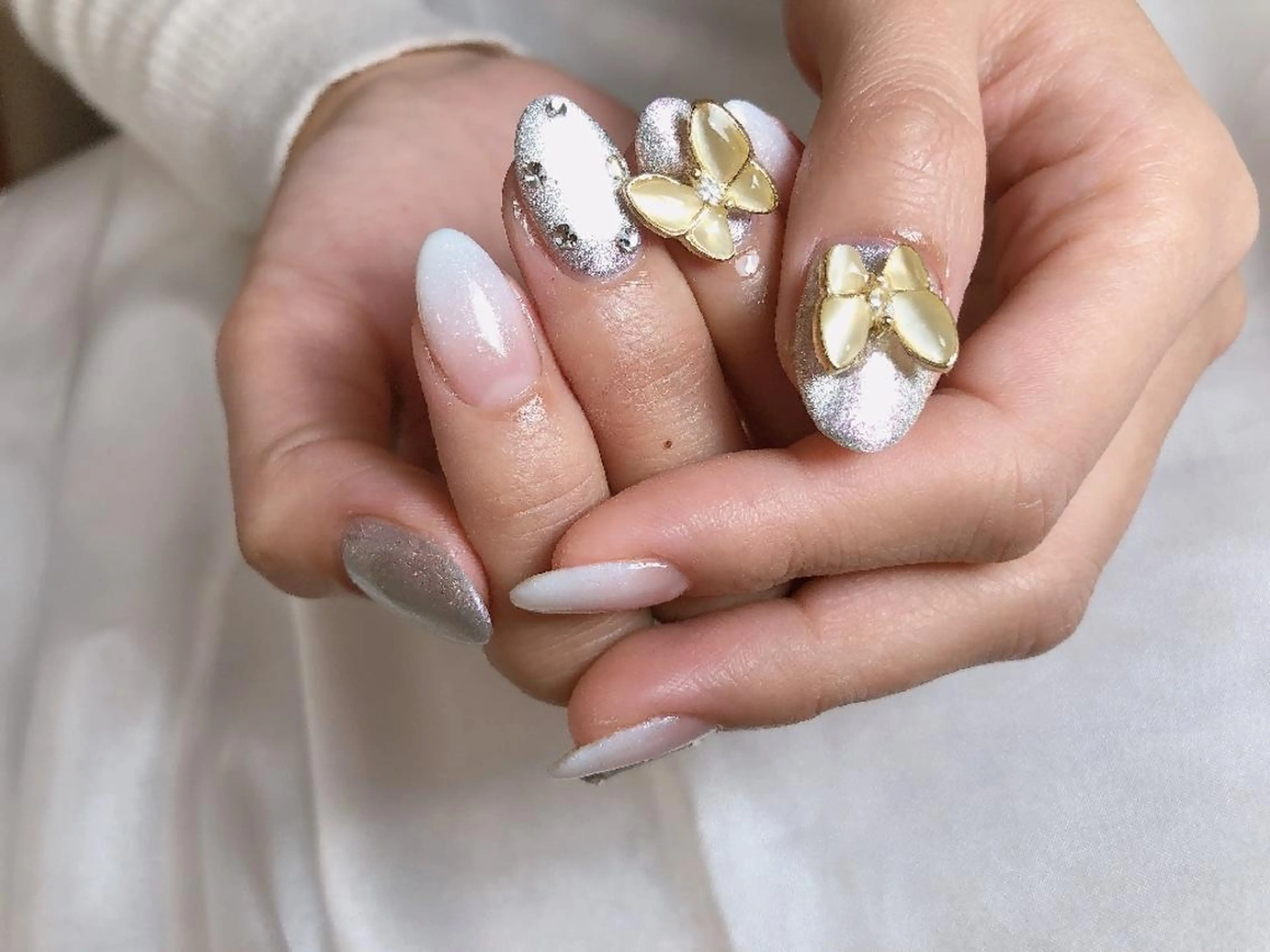 ネイル ジェルネイル キラキラネイル 韓国ネイル マグネットネイル パラジェル GREEM グリームのネイルデザイン