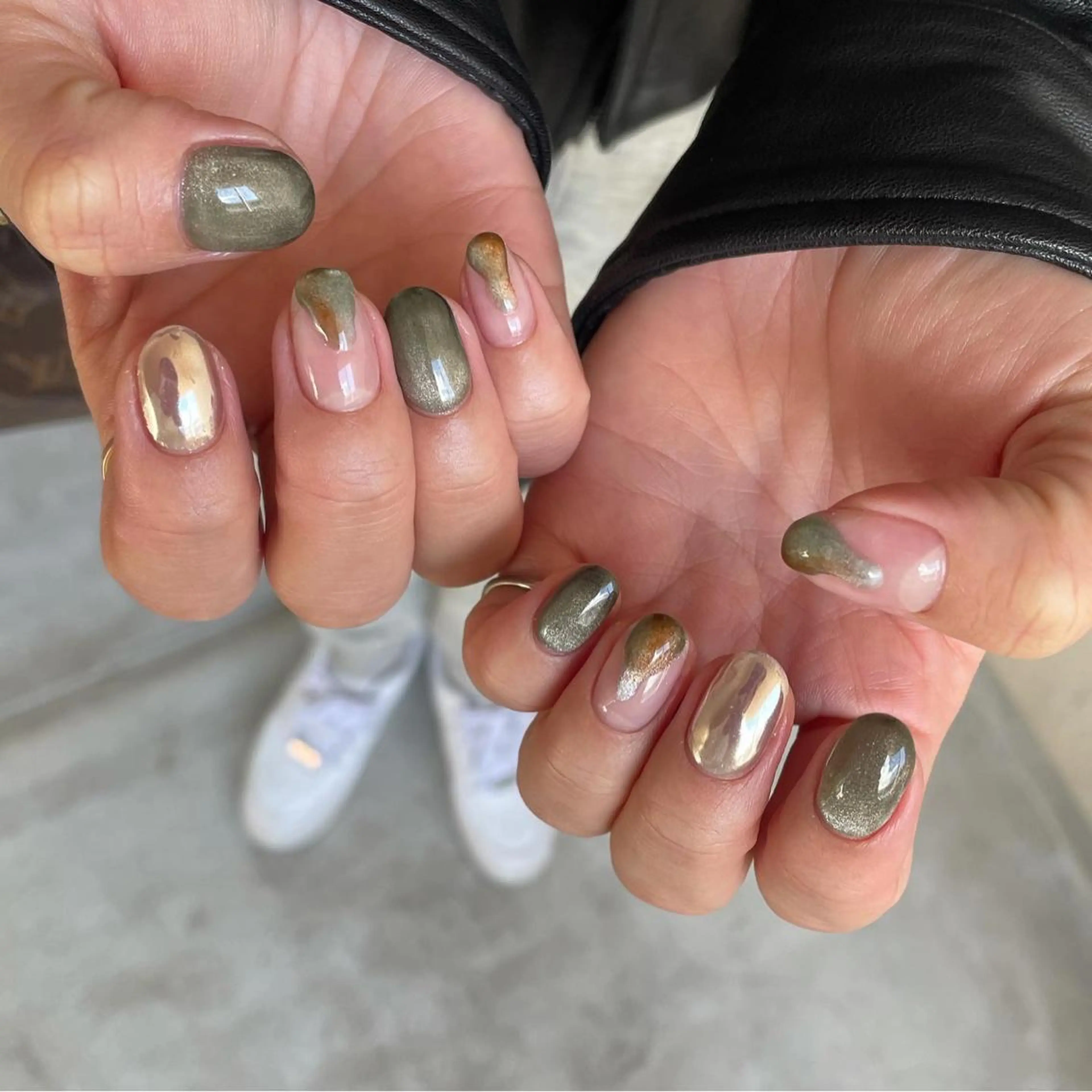 ネイル マグネットネイル ミラーネイル ニュアンスネイル ぷっくりネイル ハンドネイル ハンドケア lyly.nail所属・lylynail YUUKAのネイルデザイン