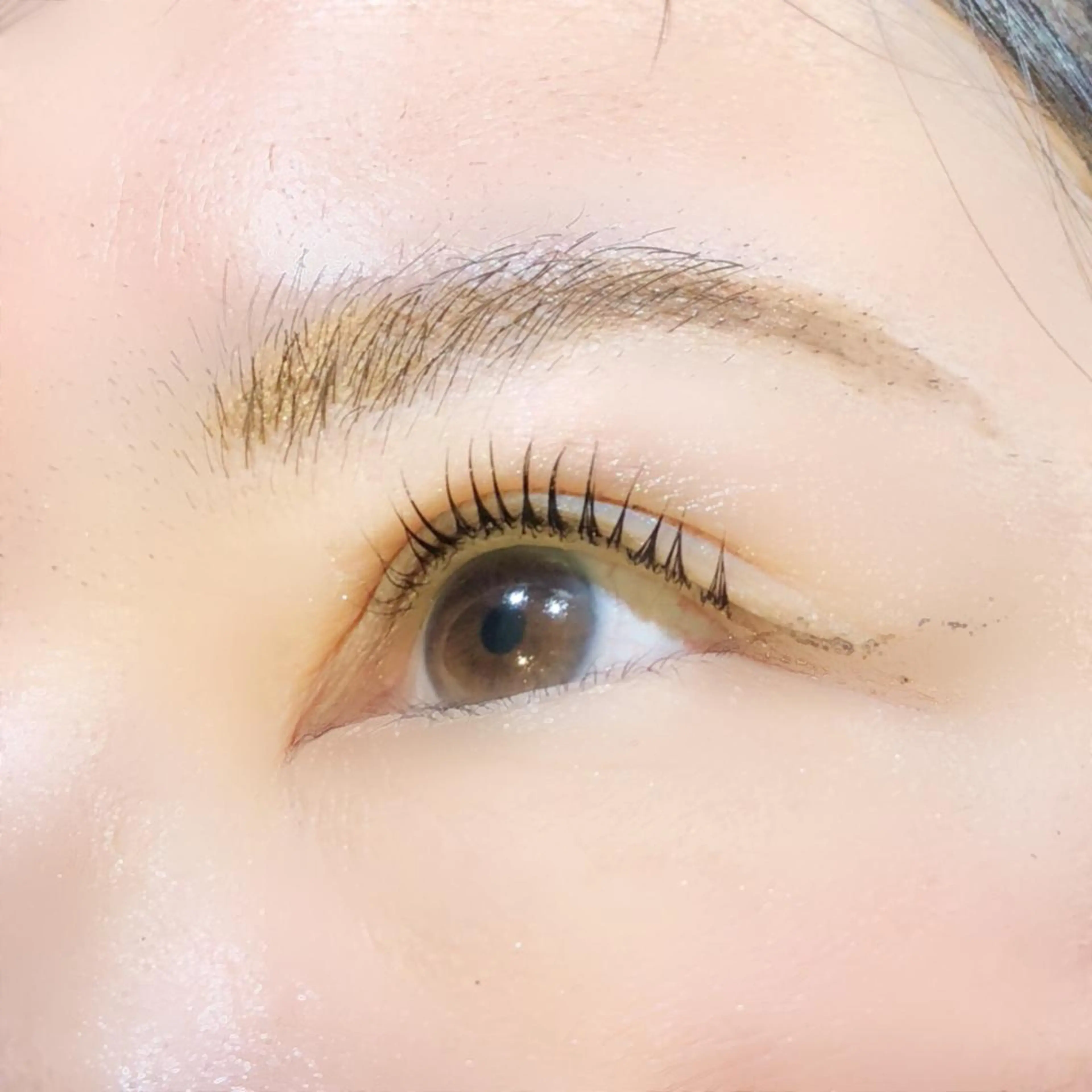 マツエク・マツパ MODEK'S あやねのヘアスタイル