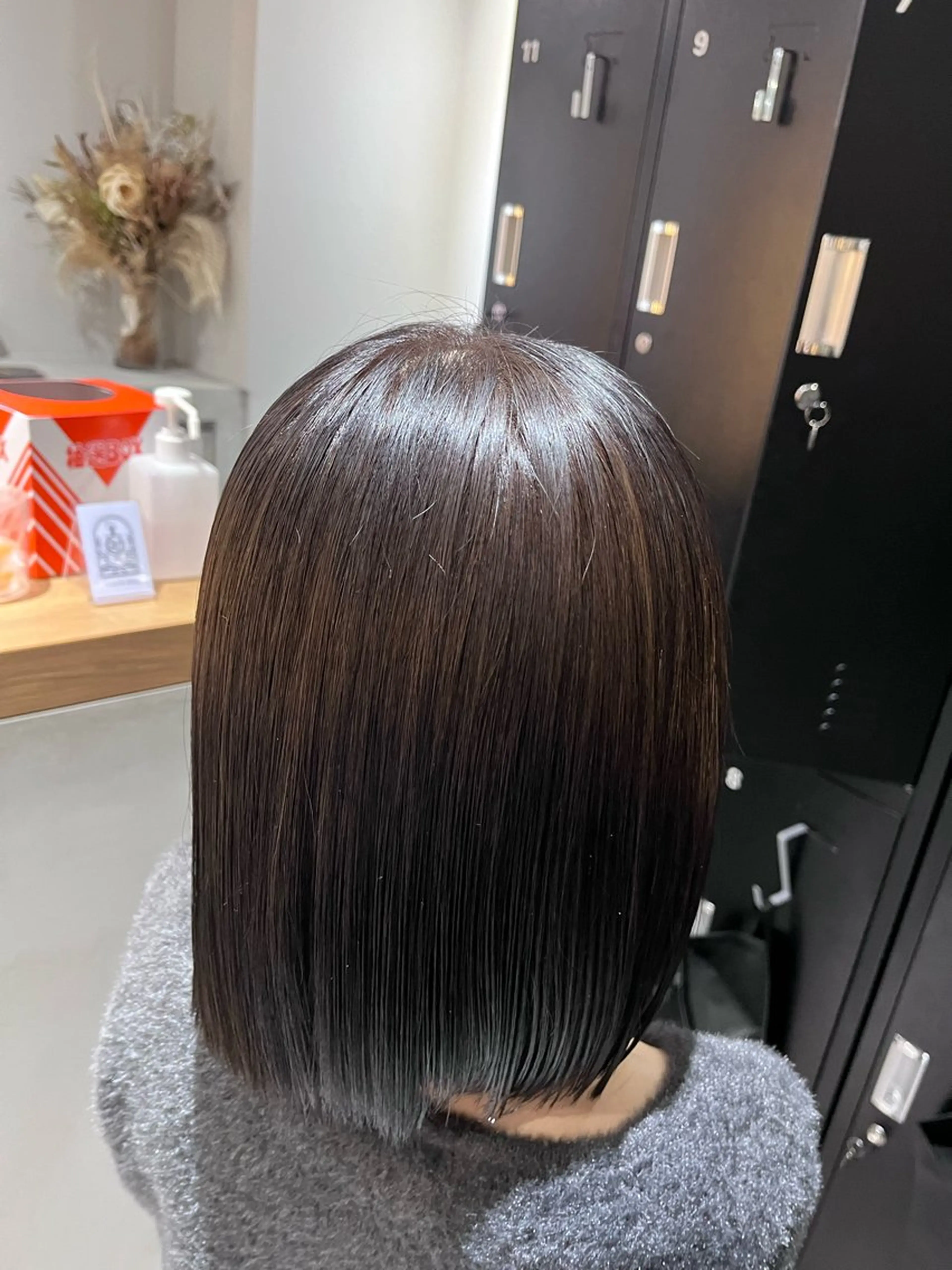 カラー レイヤーカット/ うる艶カラー/ユイのヘアスタイル