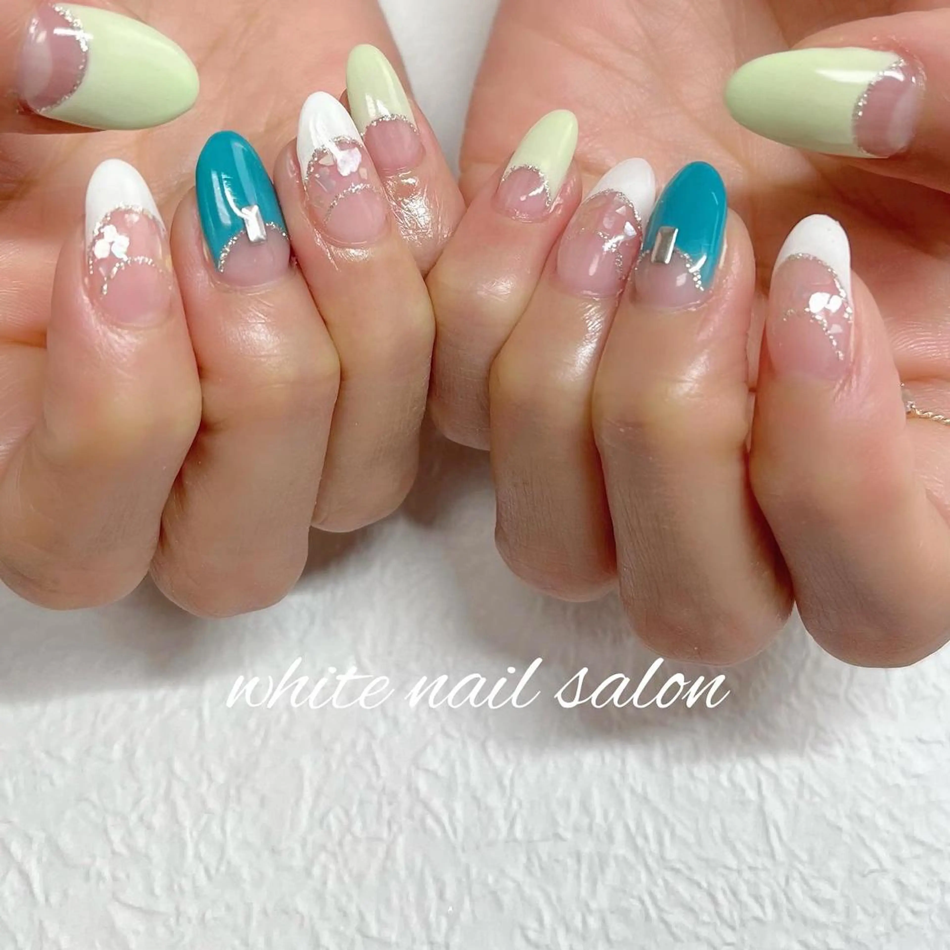 ネイル ジェルネイル ハードジェル ラメ(グリッター) 持ち込み ソフトジェル ハンドネイル white nail salonのネイルデザイン