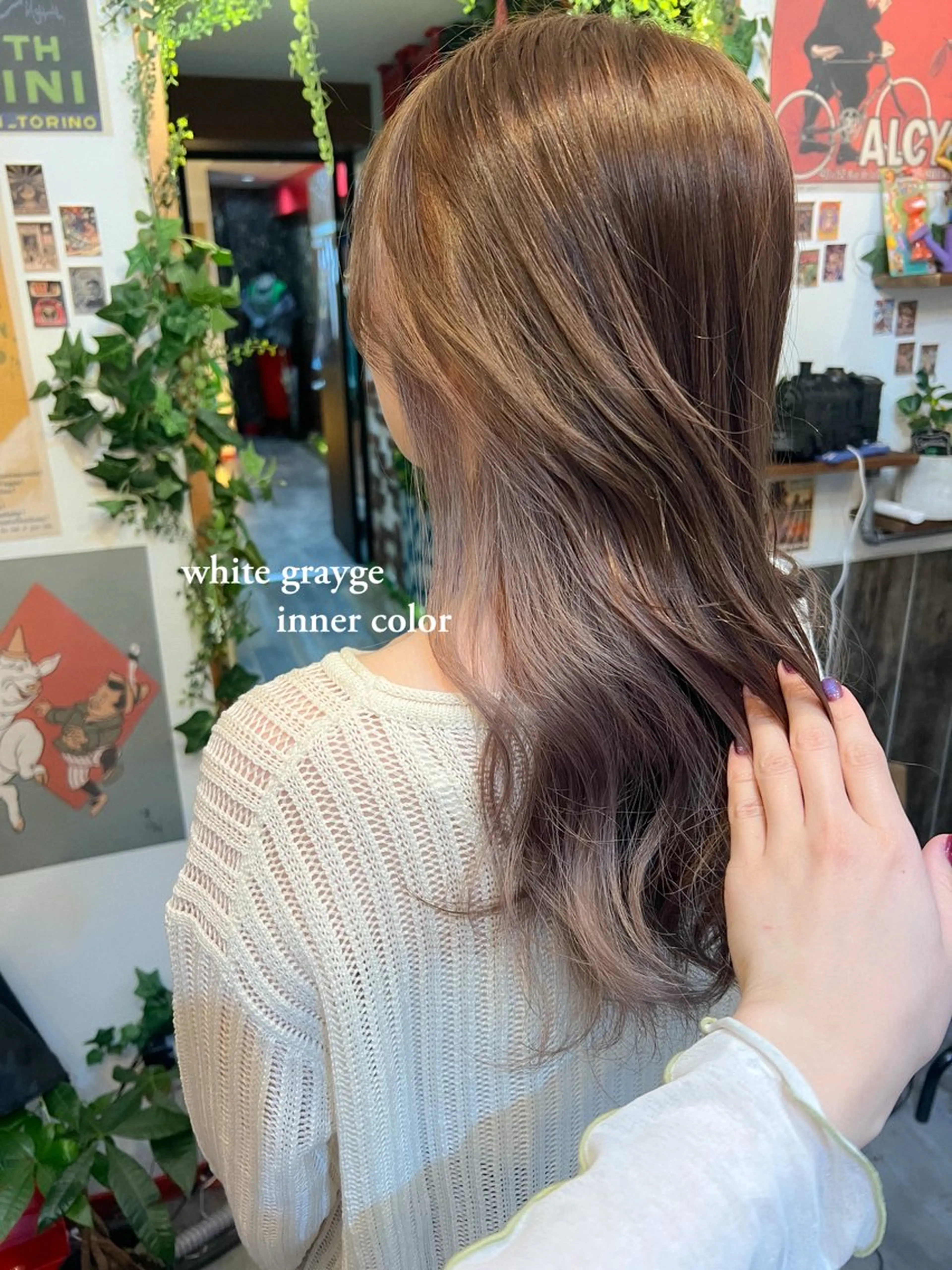 セミロング カラー インナーカラー ヘアカラー カラーパティシエ facce🌼ikoのヘアスタイル