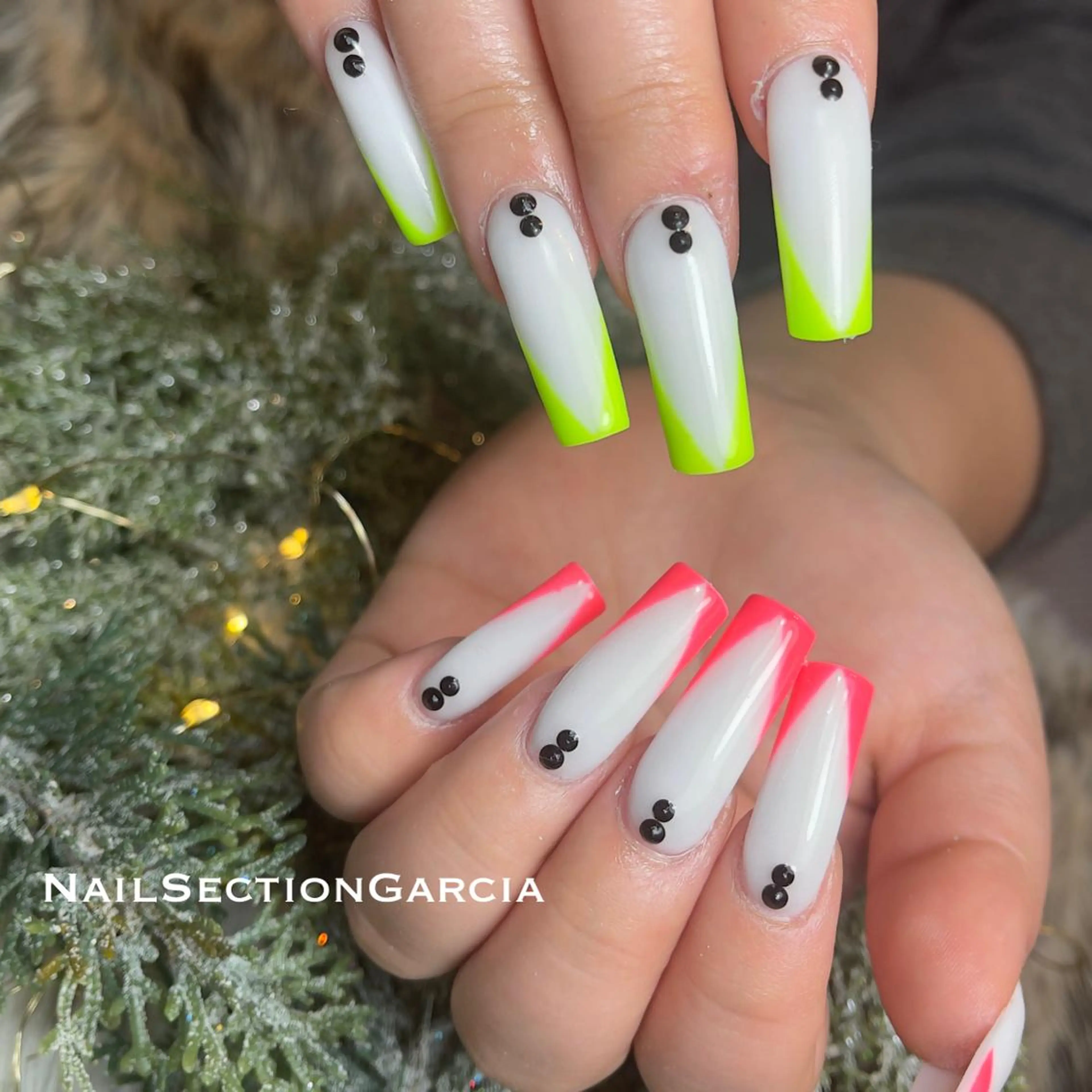 ネイル 長さ出し ストーンネイル ハンドネイル Yamawaki by NSGのネイルデザイン