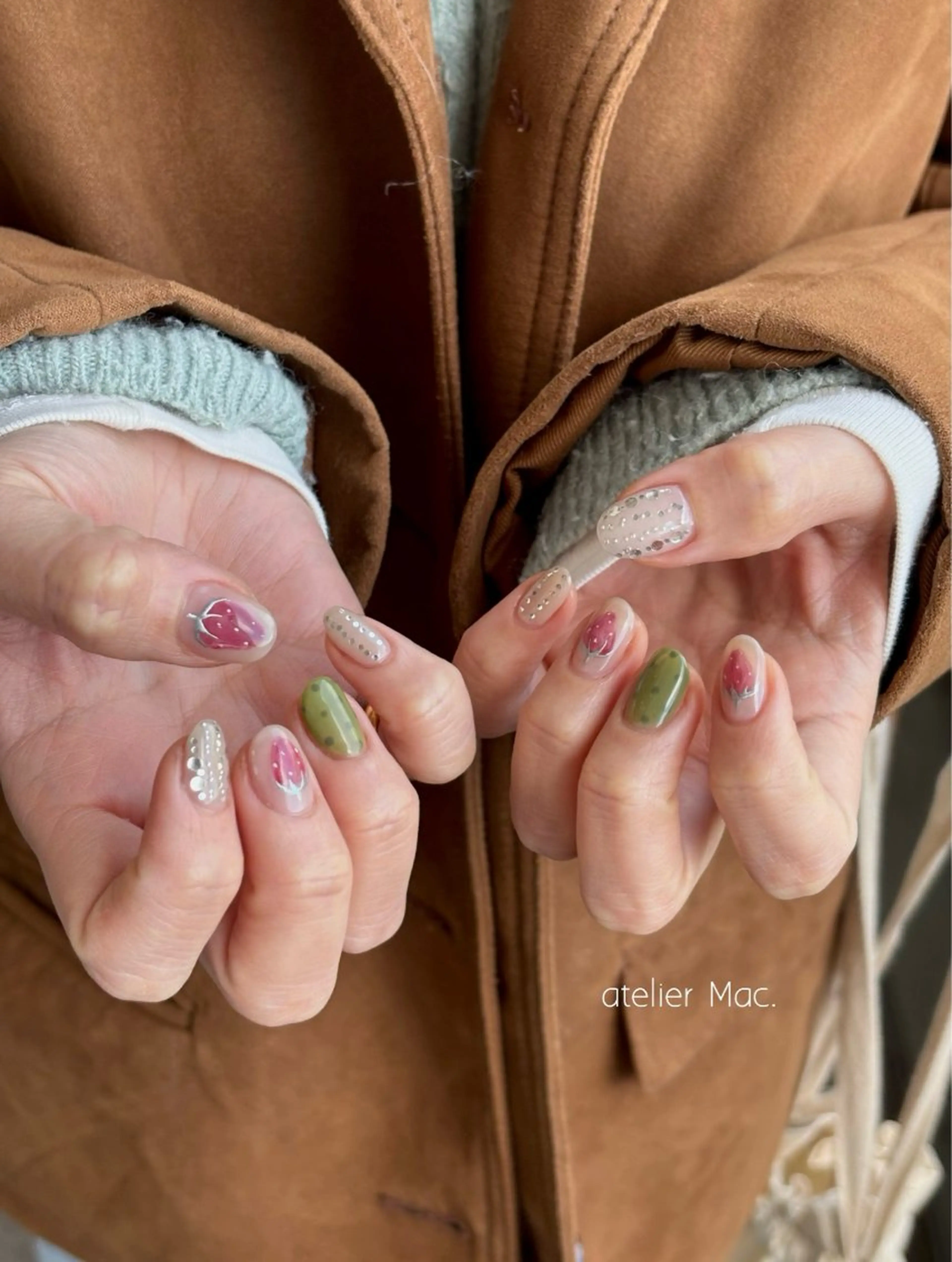 ネイル ハンドネイル atelier mac.のネイルデザイン