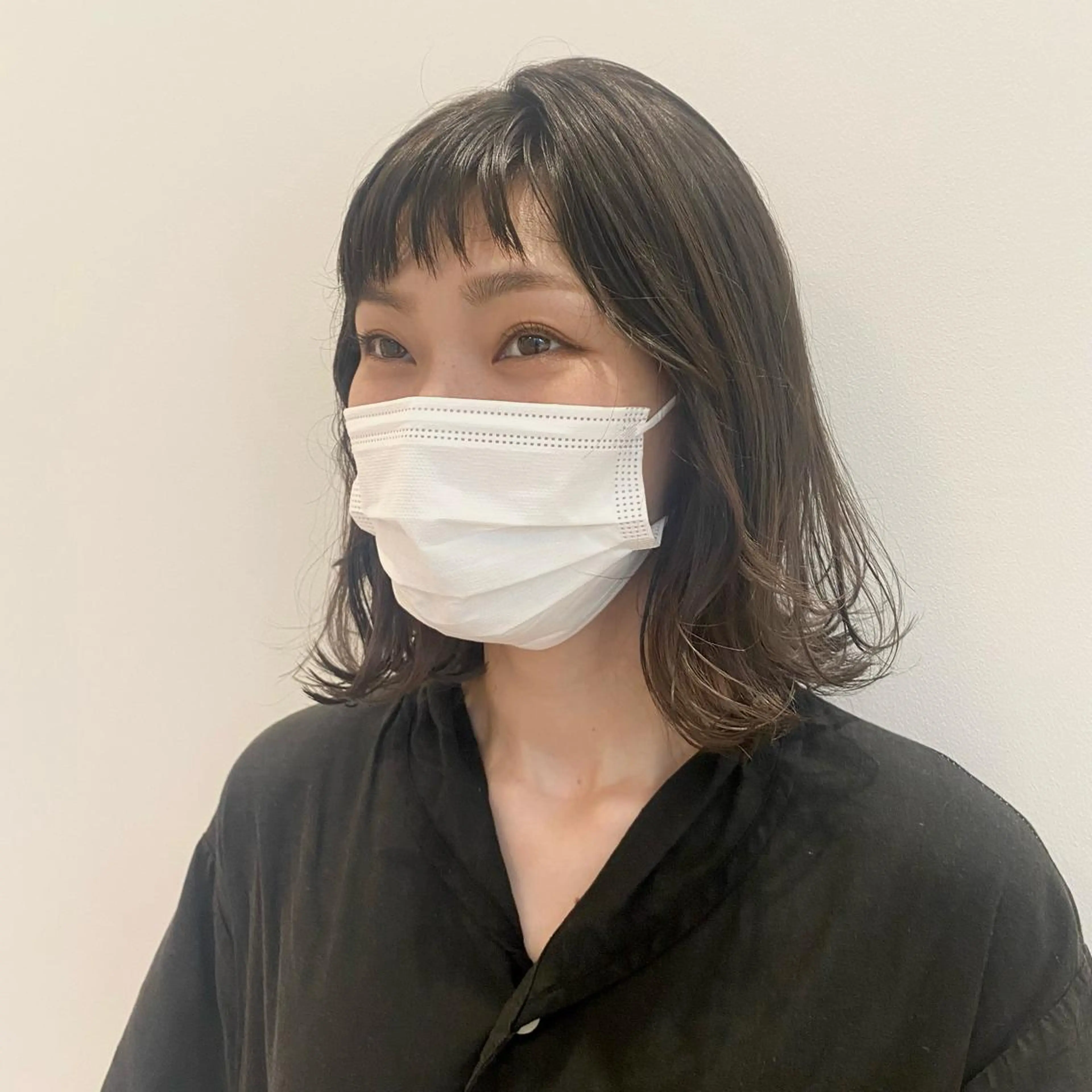 カラー グレージュ 増井 彩乃のヘアスタイル