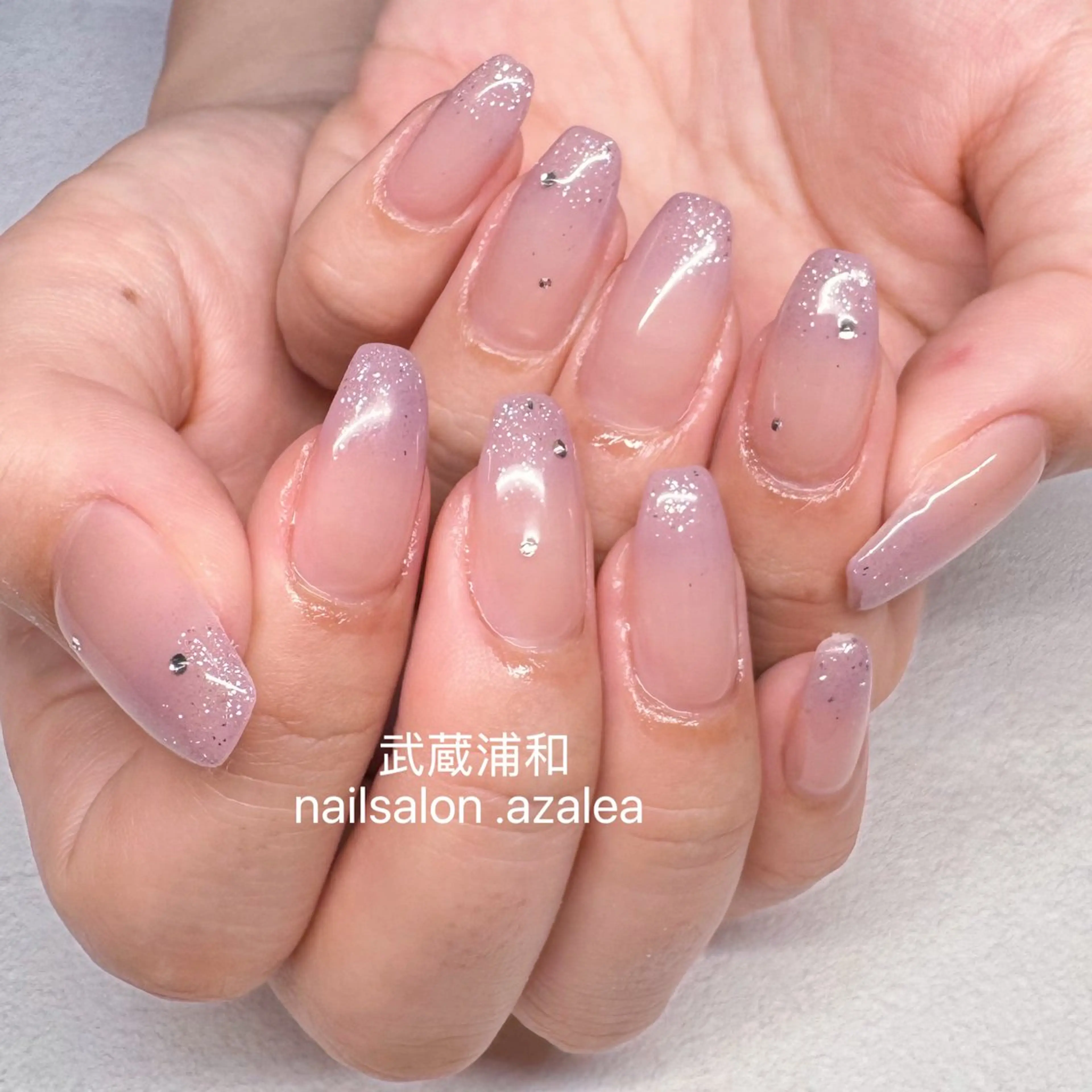 ネイル ハンドネイル R inのネイルデザイン