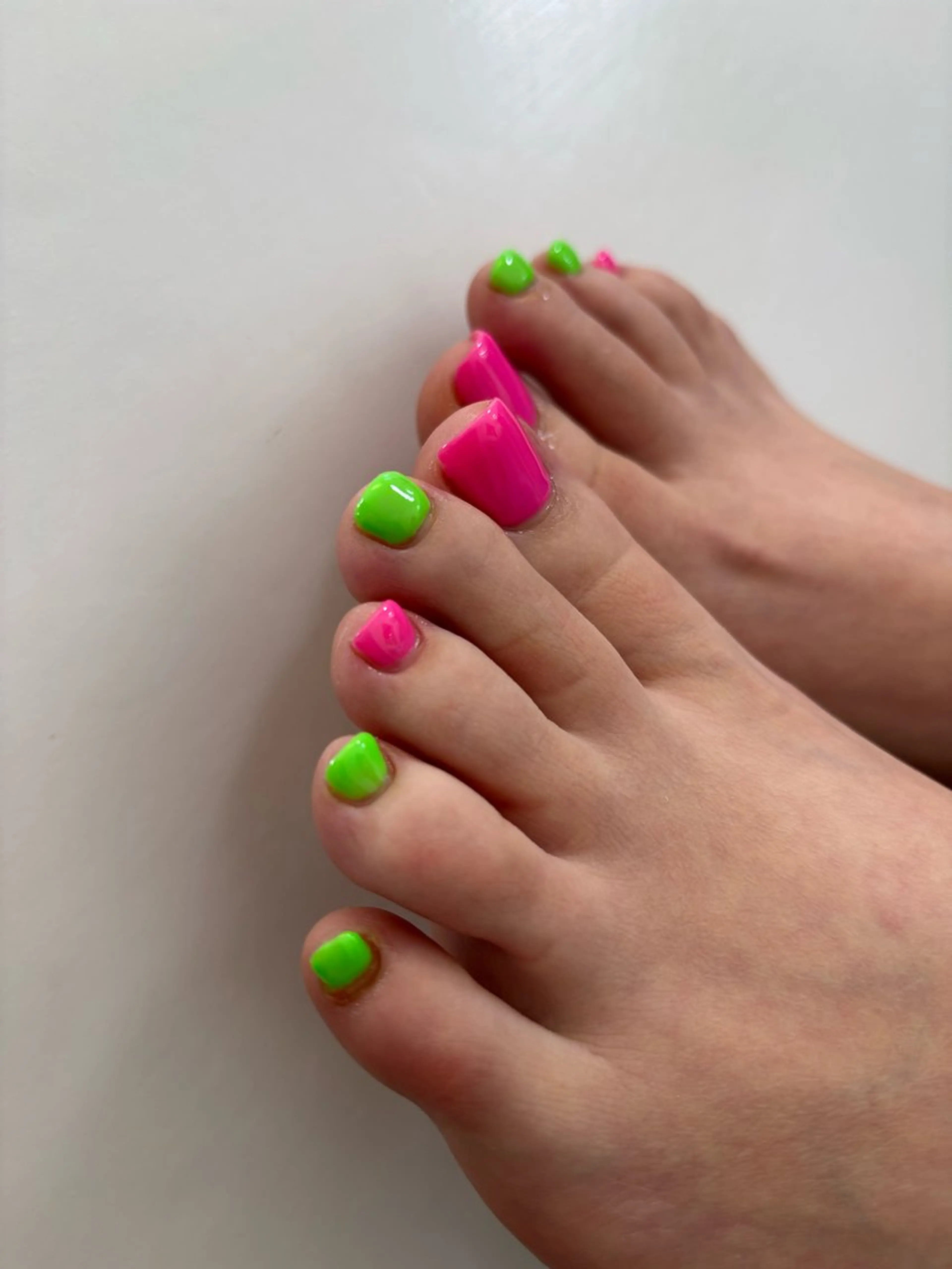 ネイル ワンカラーネイル フットネイル is.nail 🌷sonokoのネイルデザイン