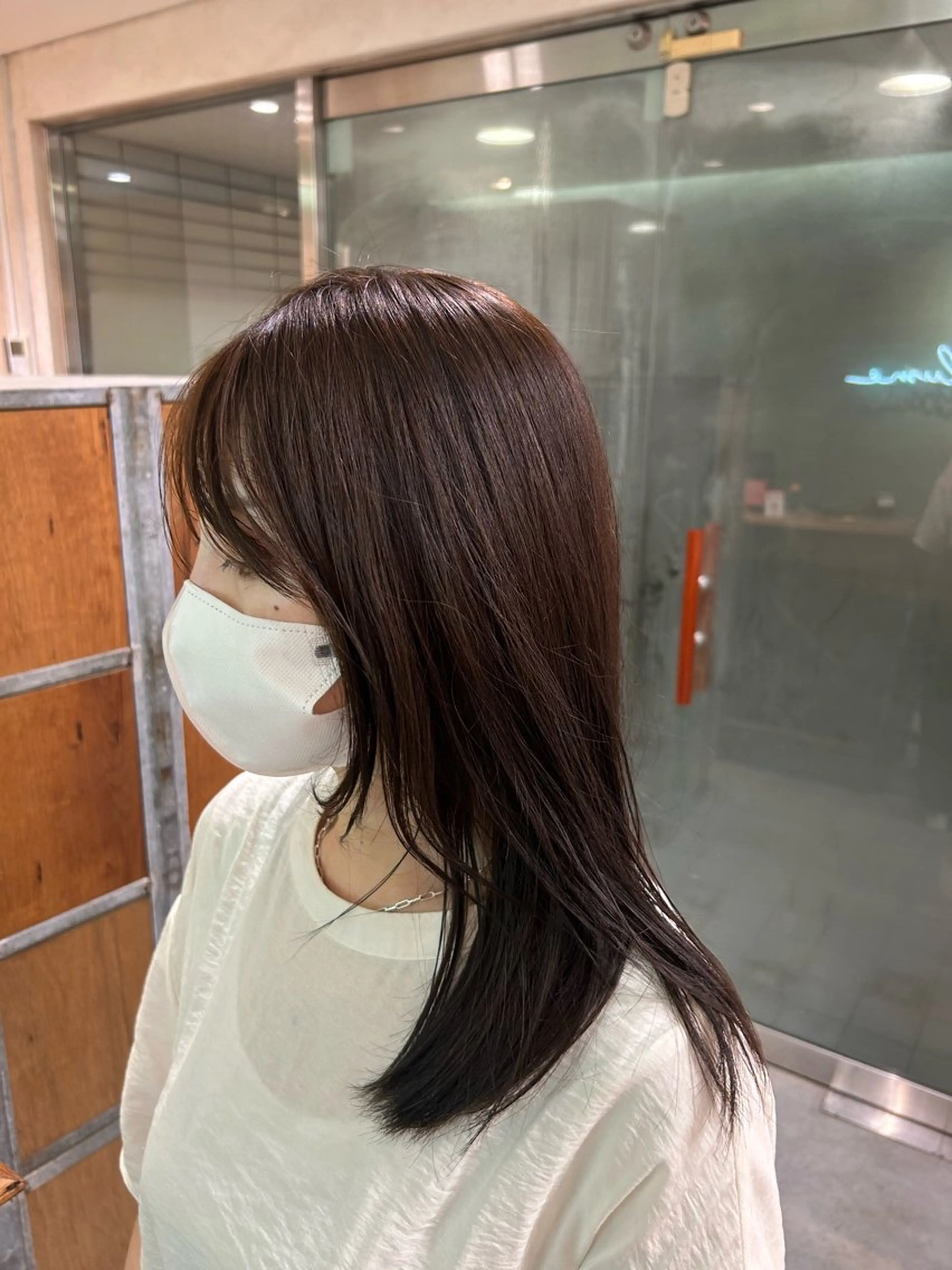 ミディアム カラー ブラウンカラー 透明感カラー ピンクカラー ピンクブラウン Elilume 代々木店所属・森山 朝陽のヘアスタイル