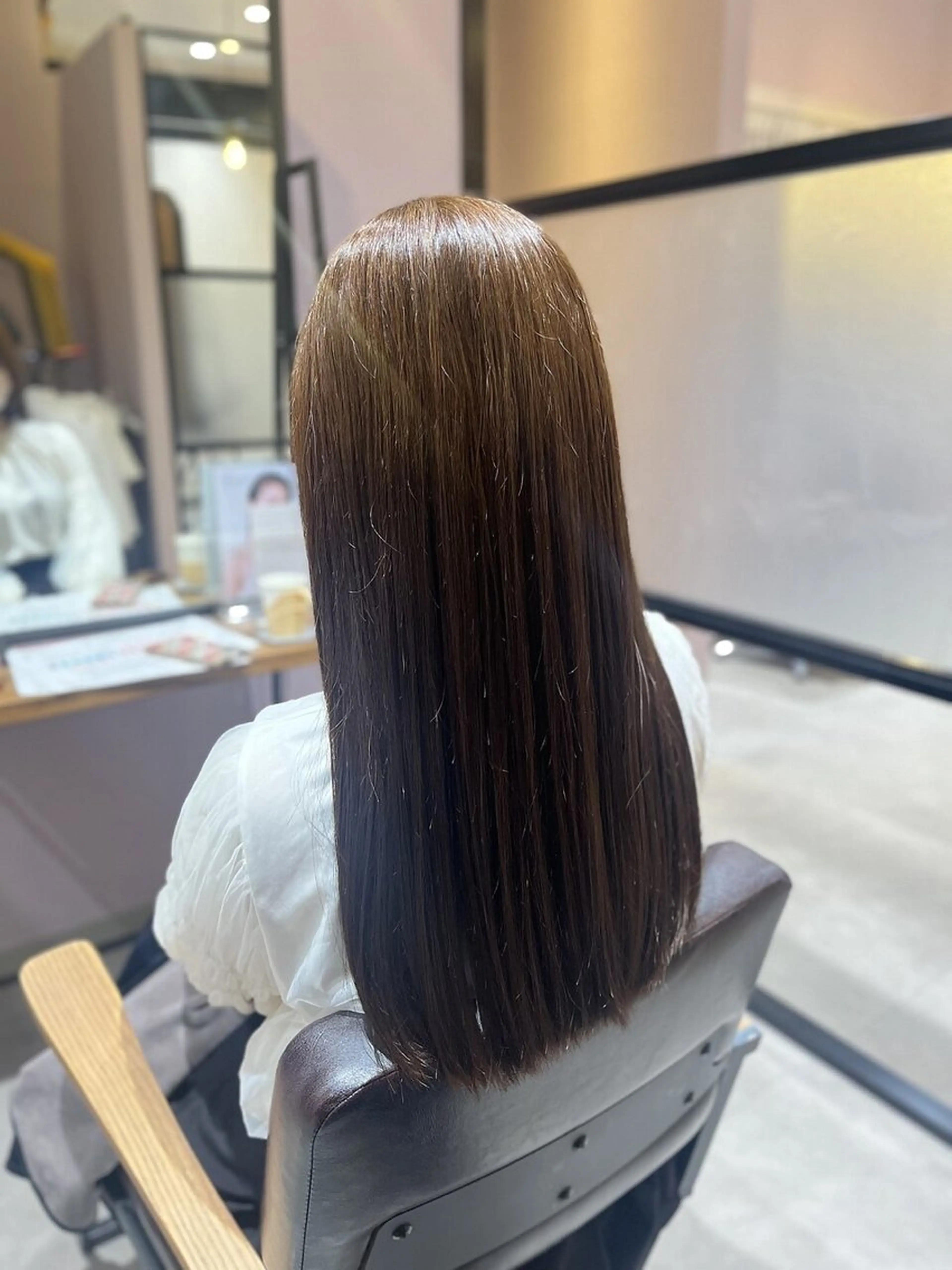 カラー 西原 愛紗のヘアスタイル