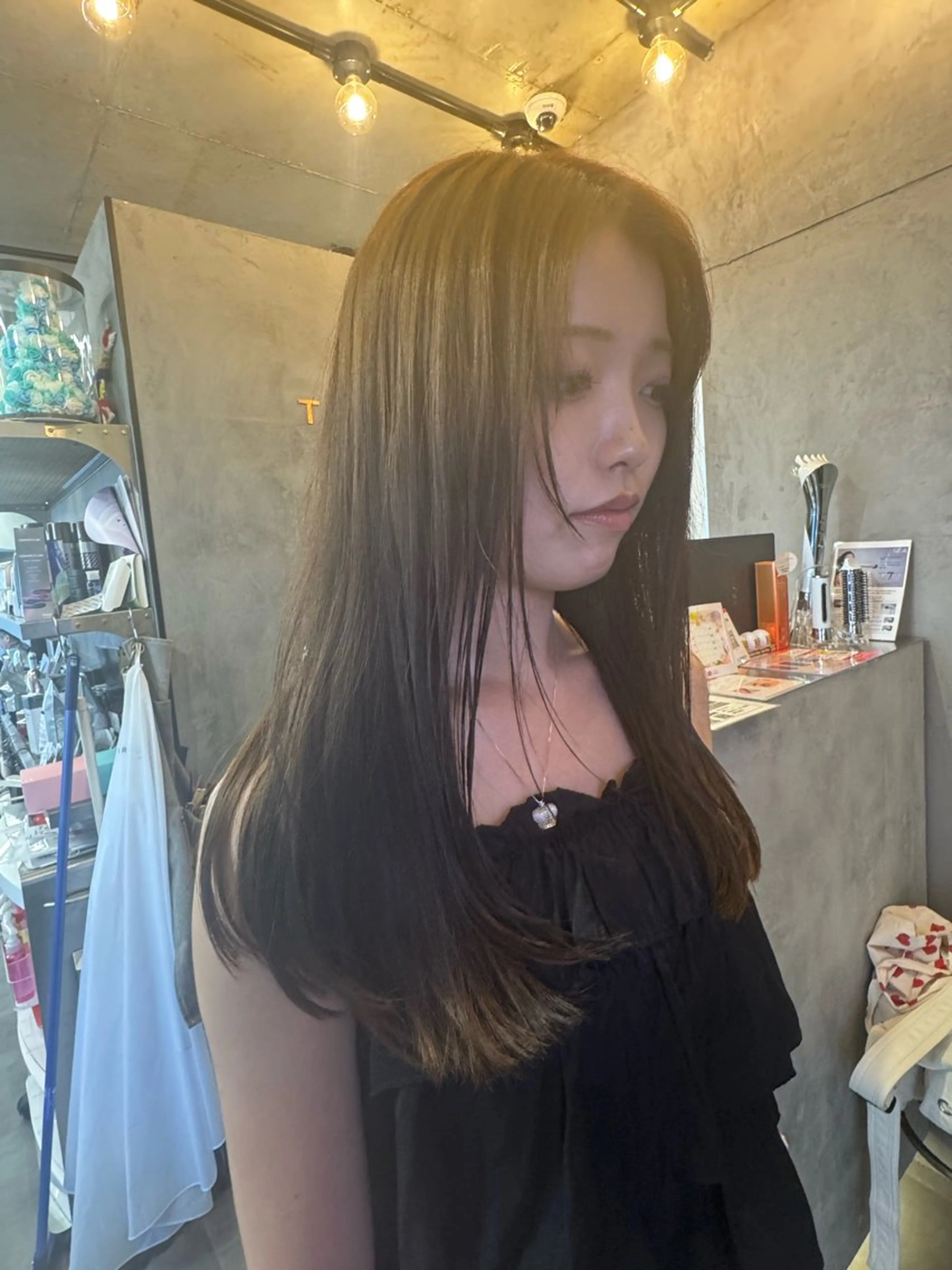 カラー ヘアカラー 博多ブリーチ× 透明感/縮毛矯正のヘアスタイル