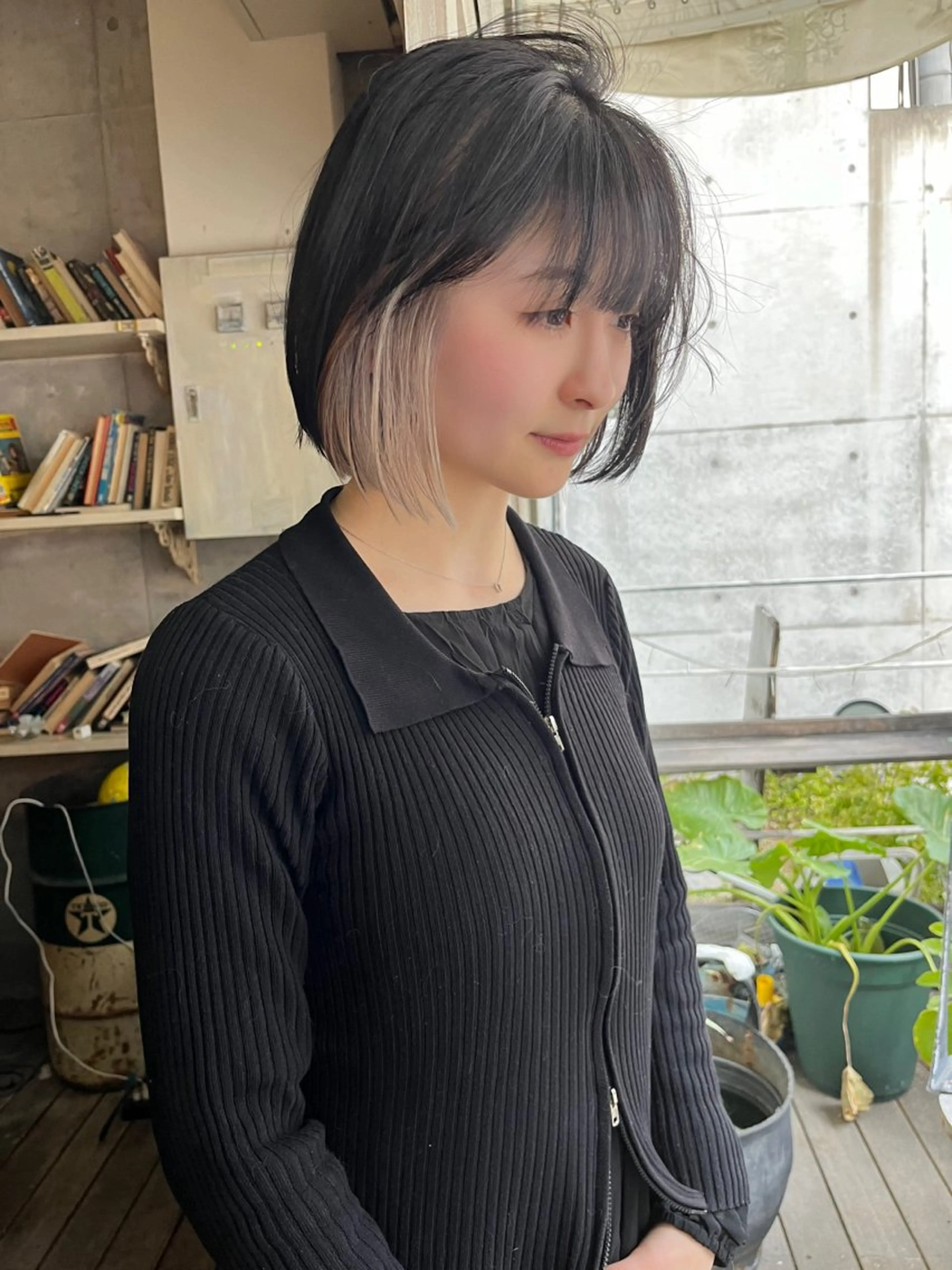 ミディアム カラー ヘアカラー トリートメント ハイトーン/顔まわり レイヤー/YUKAのヘアスタイル