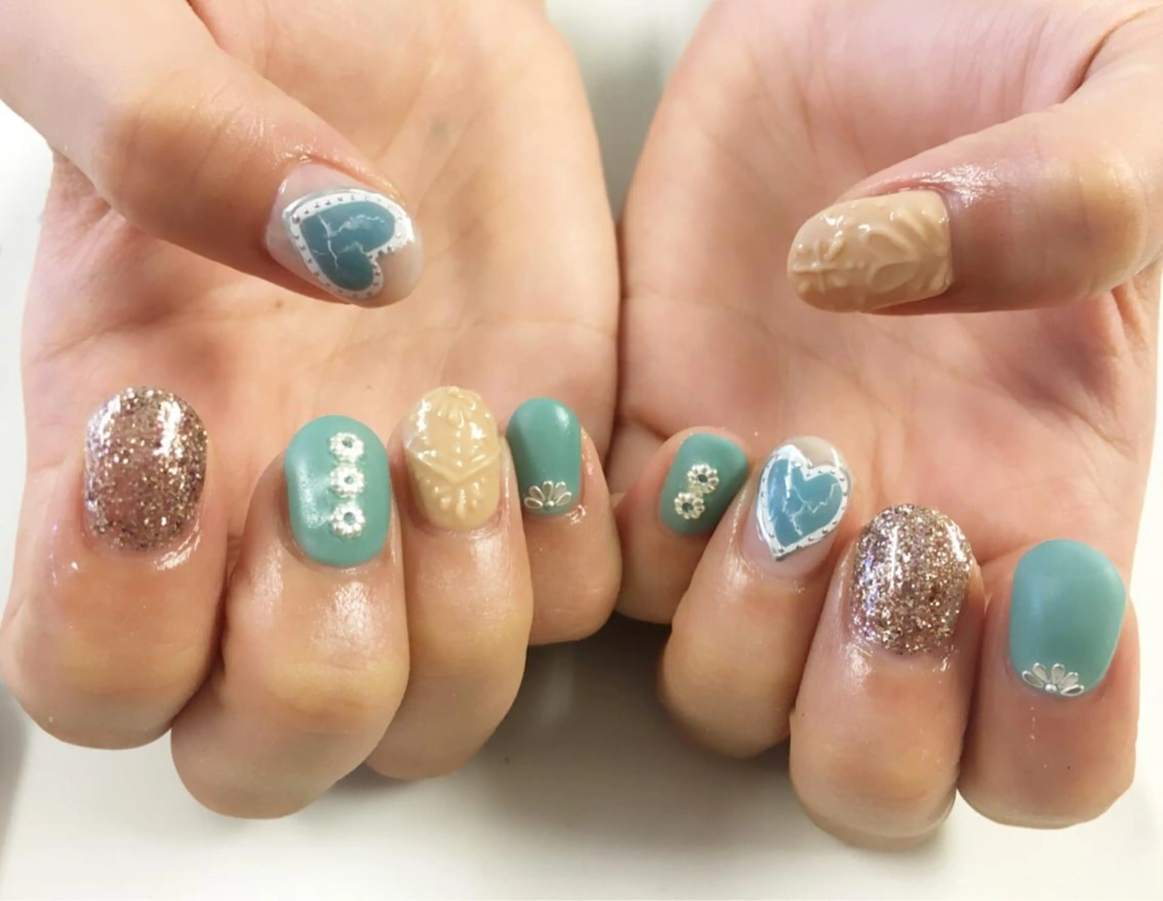 ネイル ジェルネイル SHINE NAILのネイルデザイン