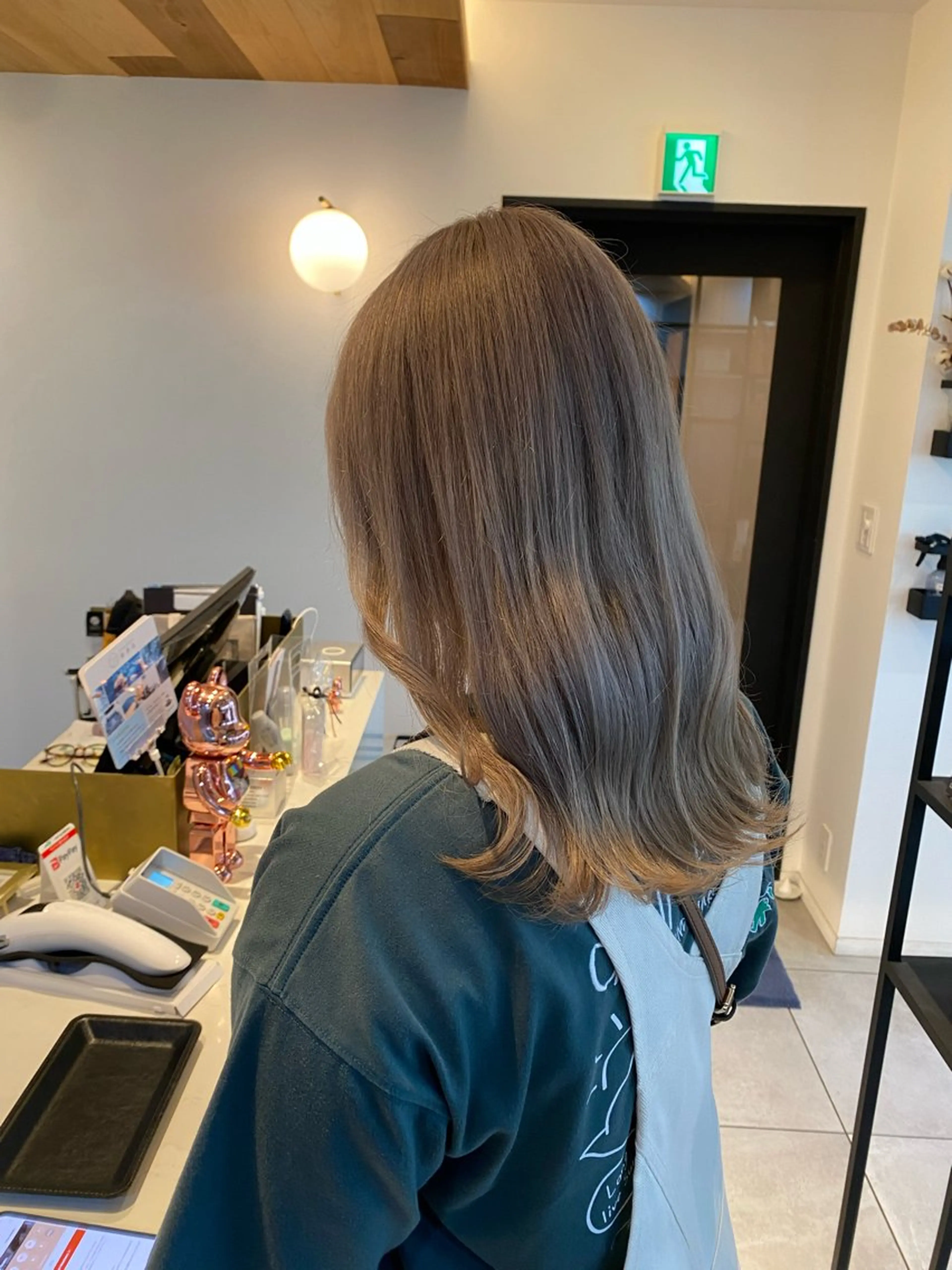 ロング カラー ベージュカラー ホワイトベージュ SPADIC 大阪店所属・梅田美容室 SPADICユヅキ♠のヘアスタイル