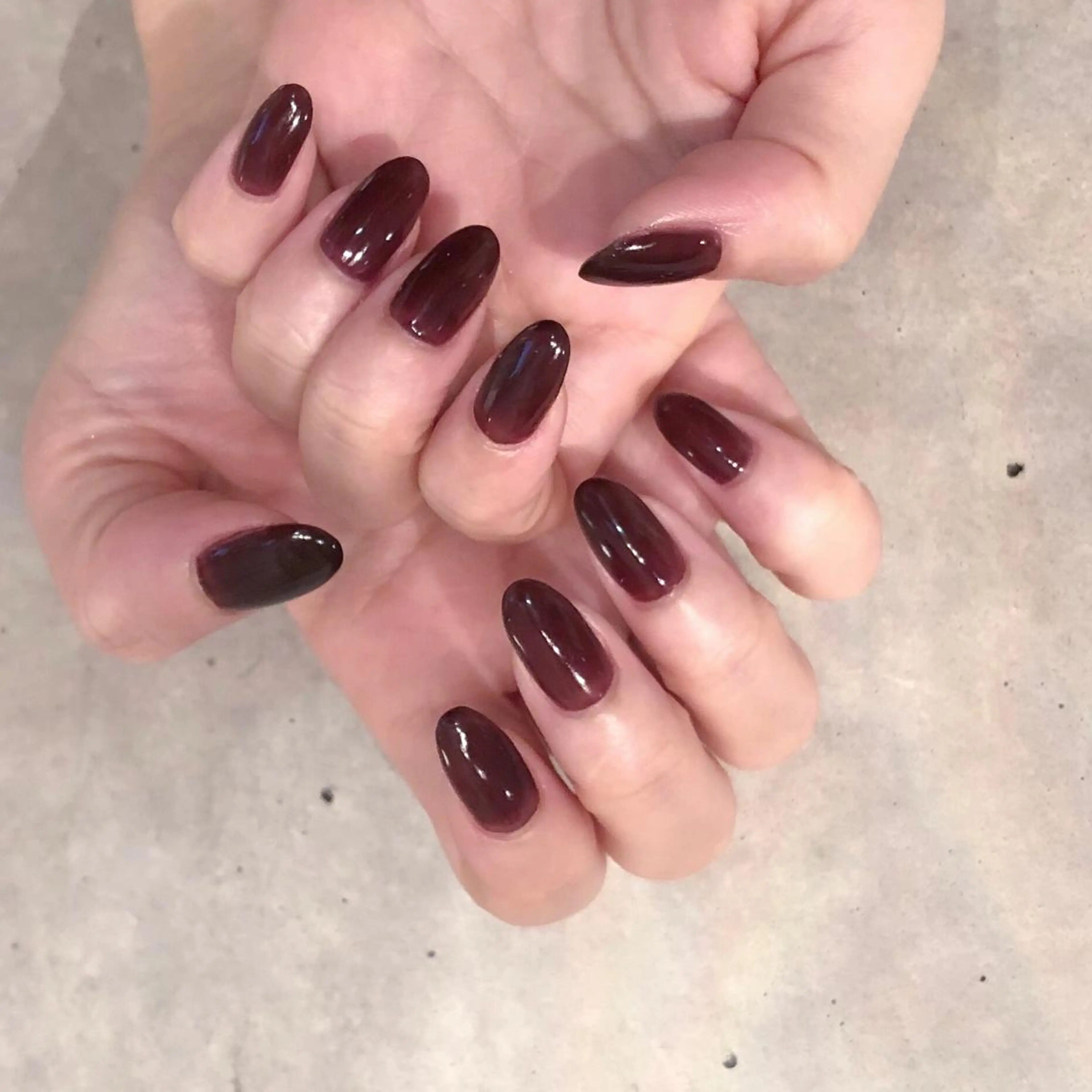 ネイル ブラウン MAXKELLY 恵比寿所属・maxkelly 恵比寿　オカモトのネイルデザイン