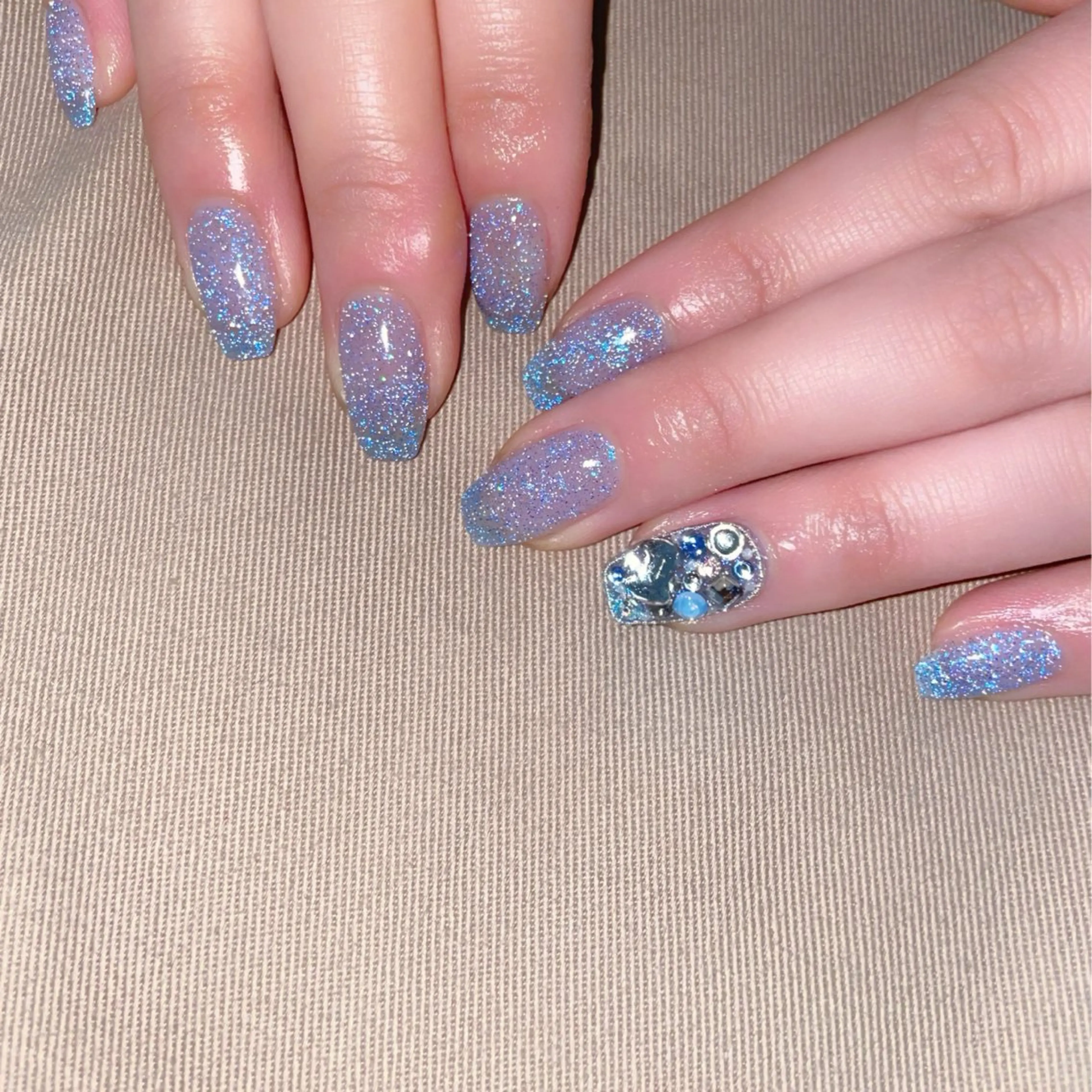 ネイル ブルー ストーンネイル 夏ネイル ハンドネイル nail 6.のネイルデザイン