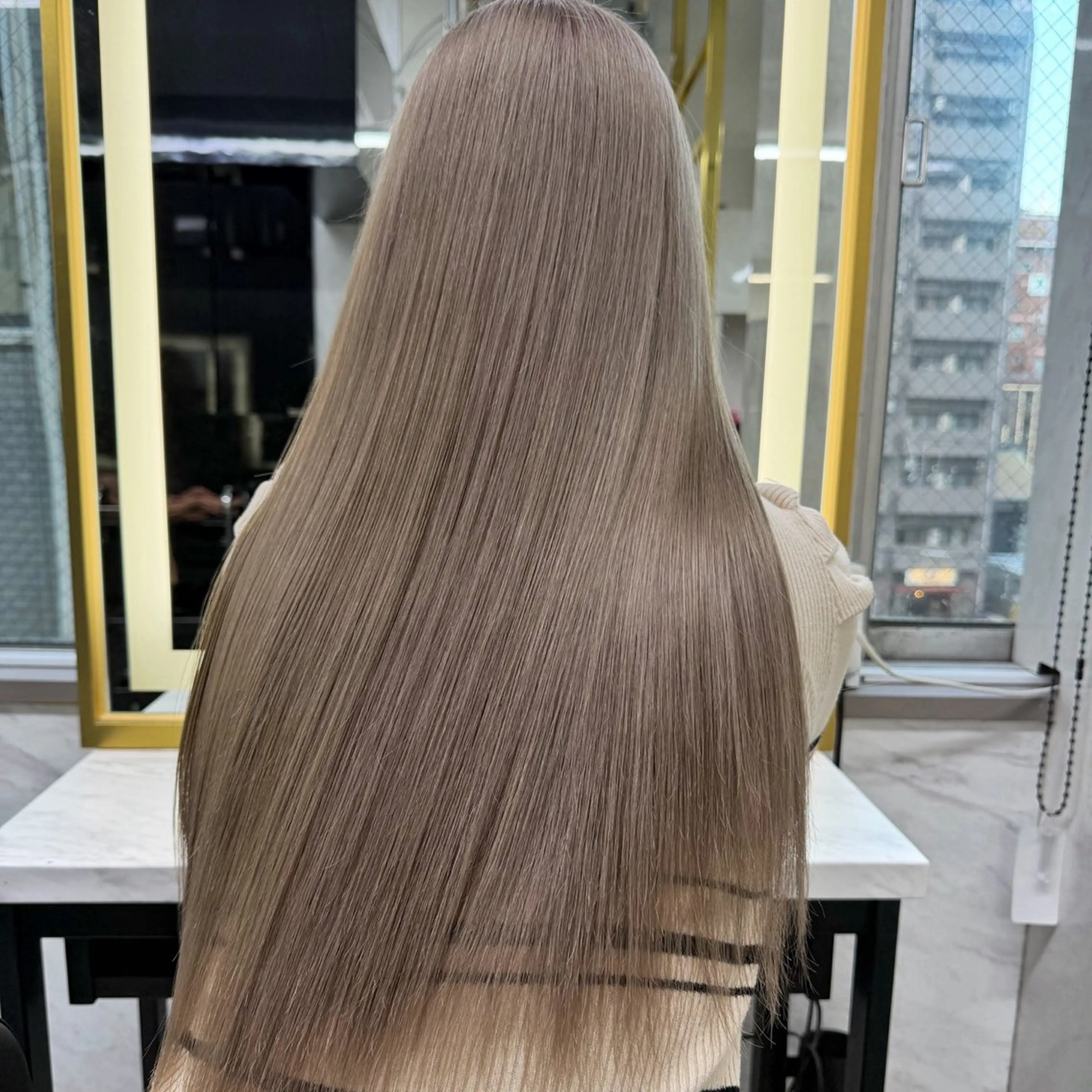 ロング カラー シールエクステ ハイトーンカラー エクステ ヘアカラー エクステ シールエクステ特化 ハイトーン、NANAのヘアスタイル