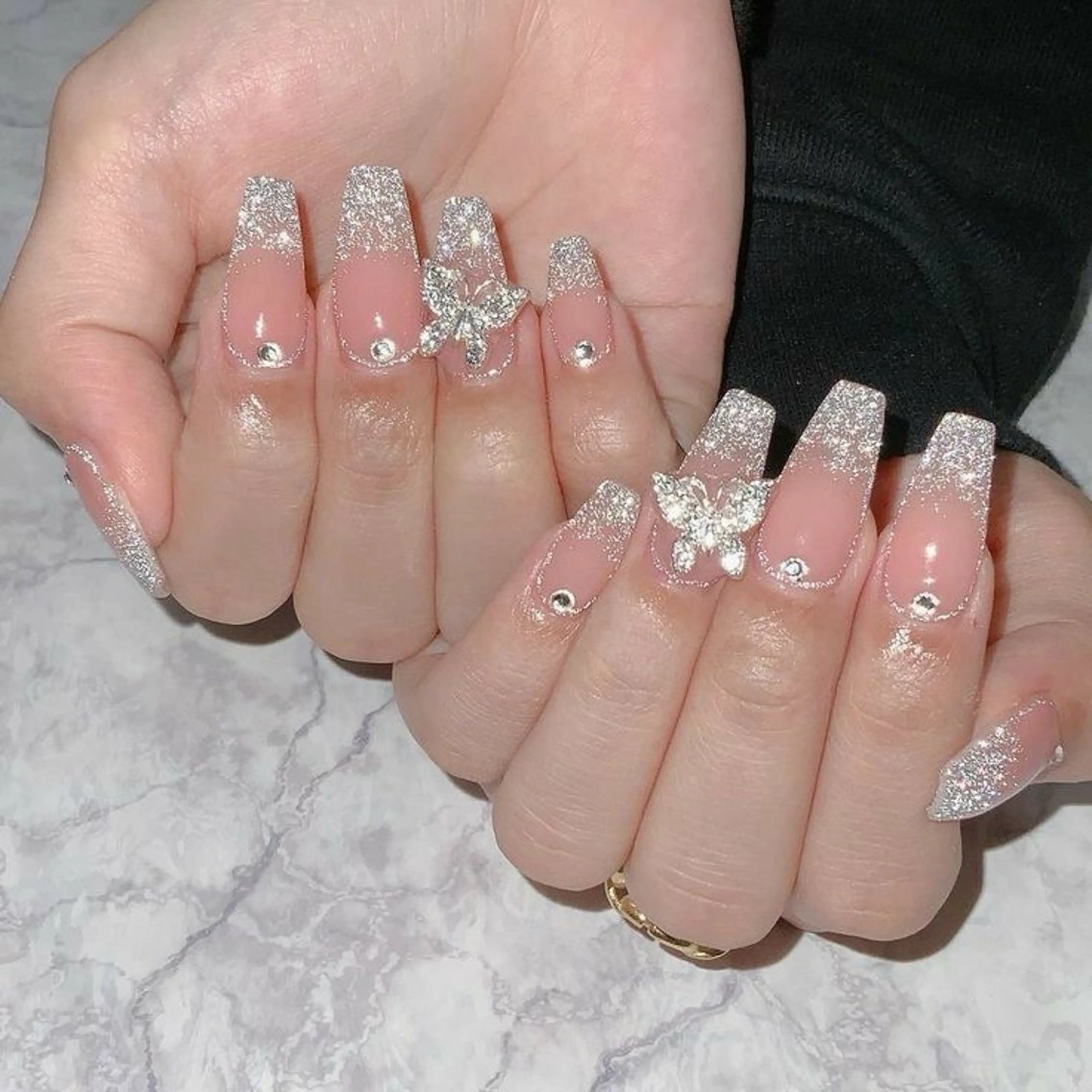 ネイル 長さ出し フレンチネイル グラデーション 卒業式 マグネットネイル ハンドネイル MIHANA NAILのネイルデザイン