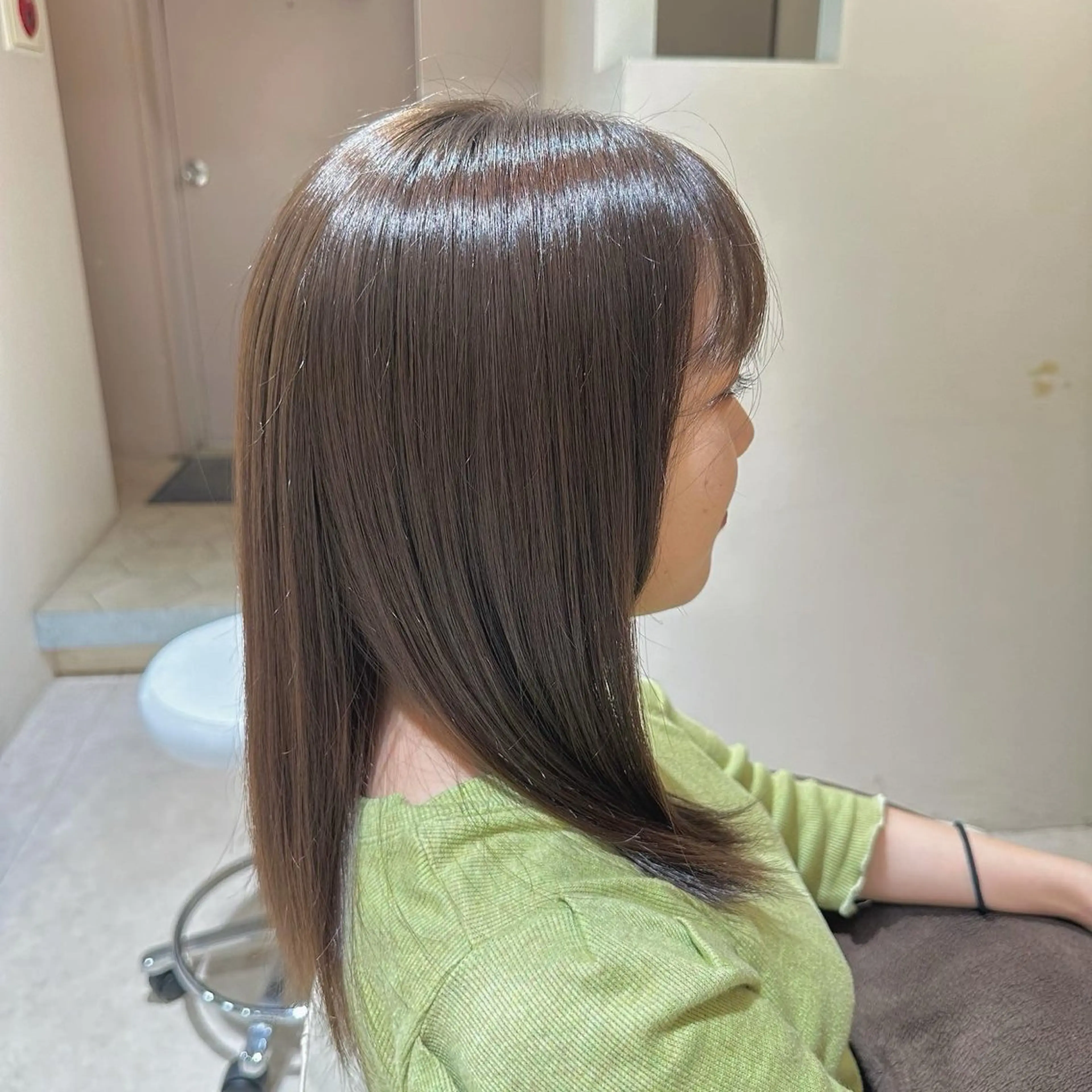 カラー 梅本 夢香のヘアスタイル