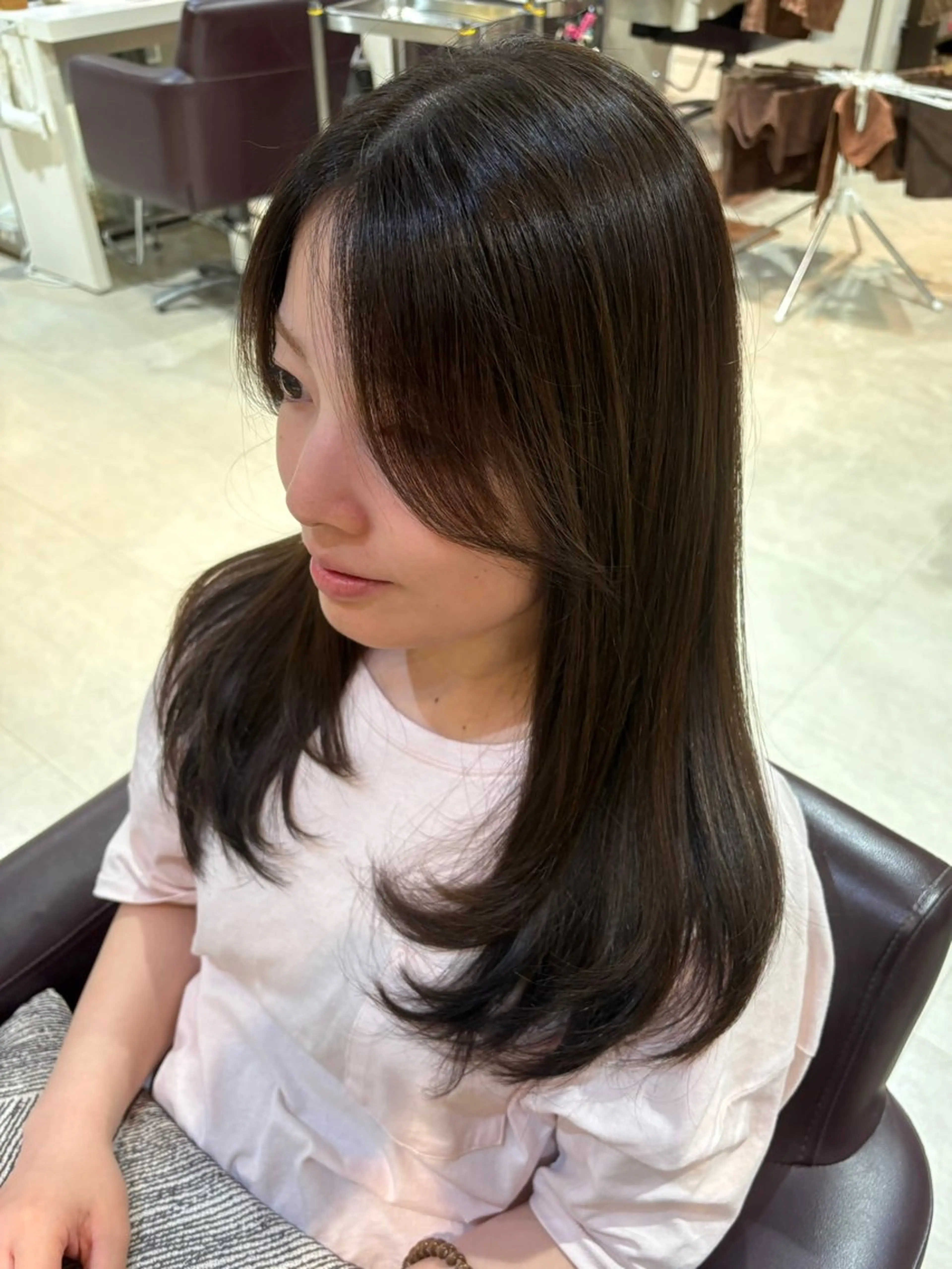 ロング レイヤーカット saraju 梅田店所属・安来柚乃 ヤスキユノのヘアスタイル