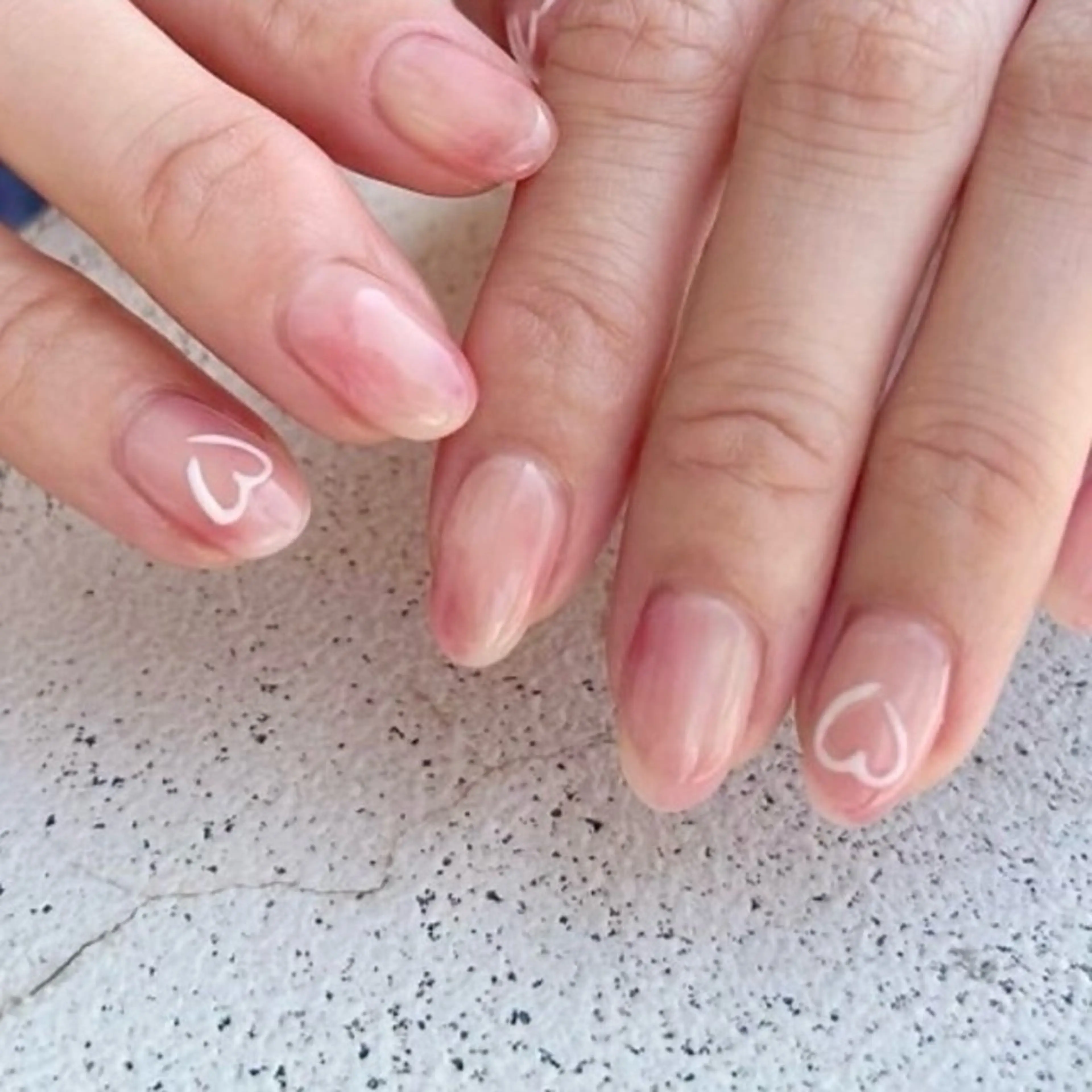 ネイル ニュアンスネイル 💐irisée fleur中居のネイルデザイン