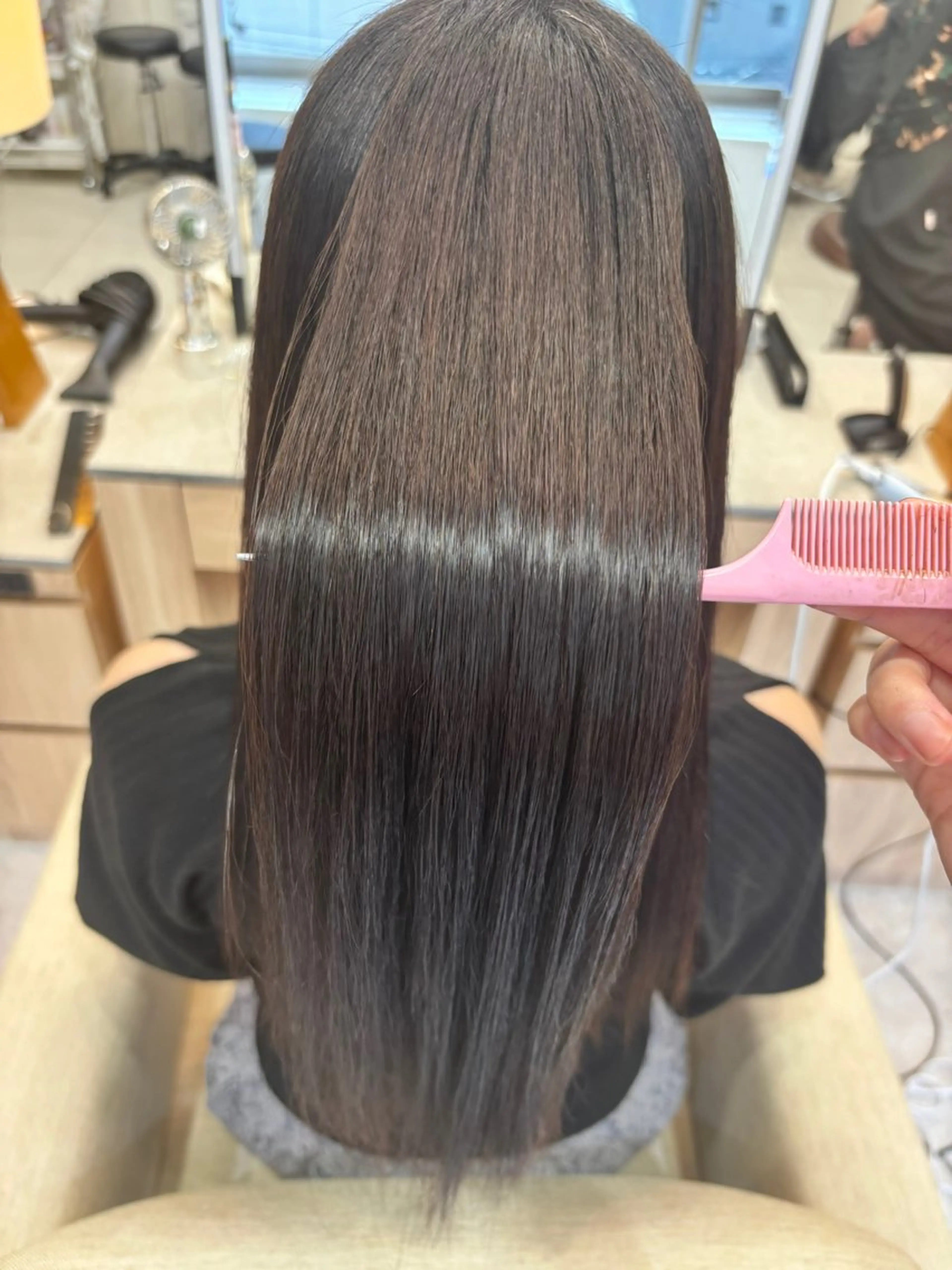 ロング カット 縮毛矯正 トリートメント ガレリア  名駅オーキッドGビル店所属・名駅／艶髪ストレート ／ヘッドスパ／伴怜奈のヘアスタイル