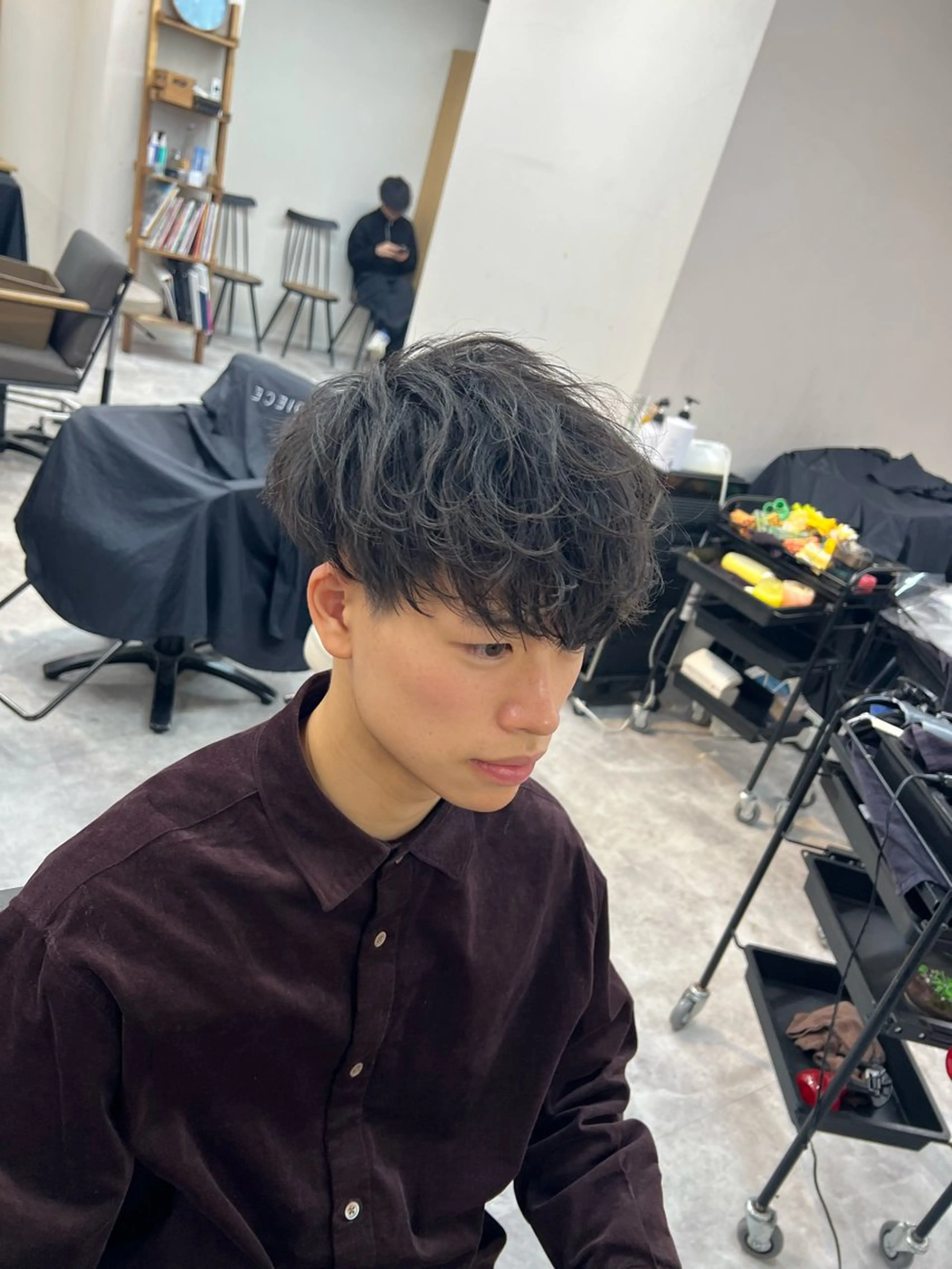 ショート パーマ メンズ フェザーパーマ メンズパーマ 波巻きパーマ カット パーマ DIECESHIBUYA.所属・メンズ似合わせ/ ビジネスヘア/比嘉のヘアスタイル