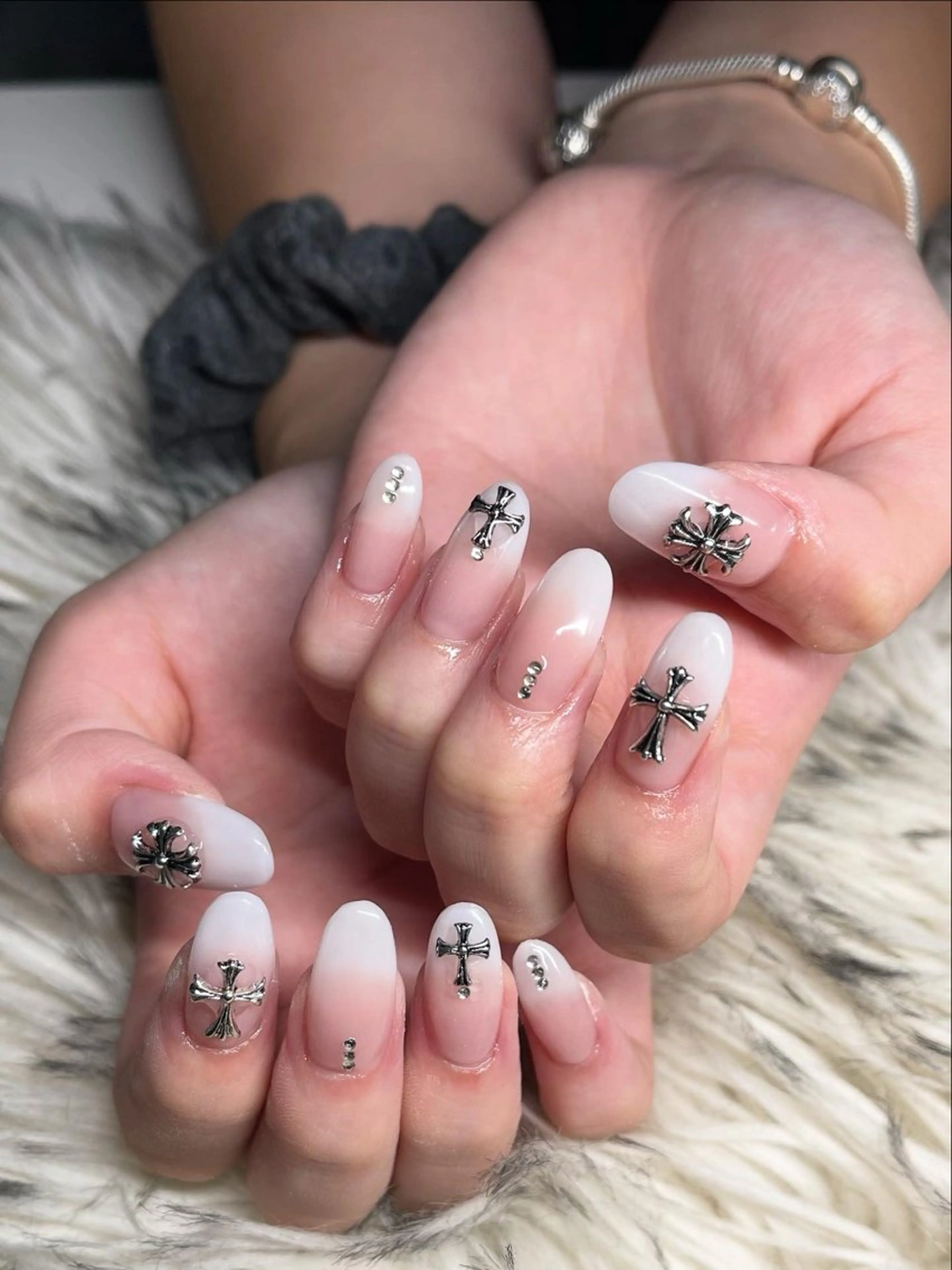 ネイル ハンドネイル NAIL FOCUS Lisaのネイルデザイン