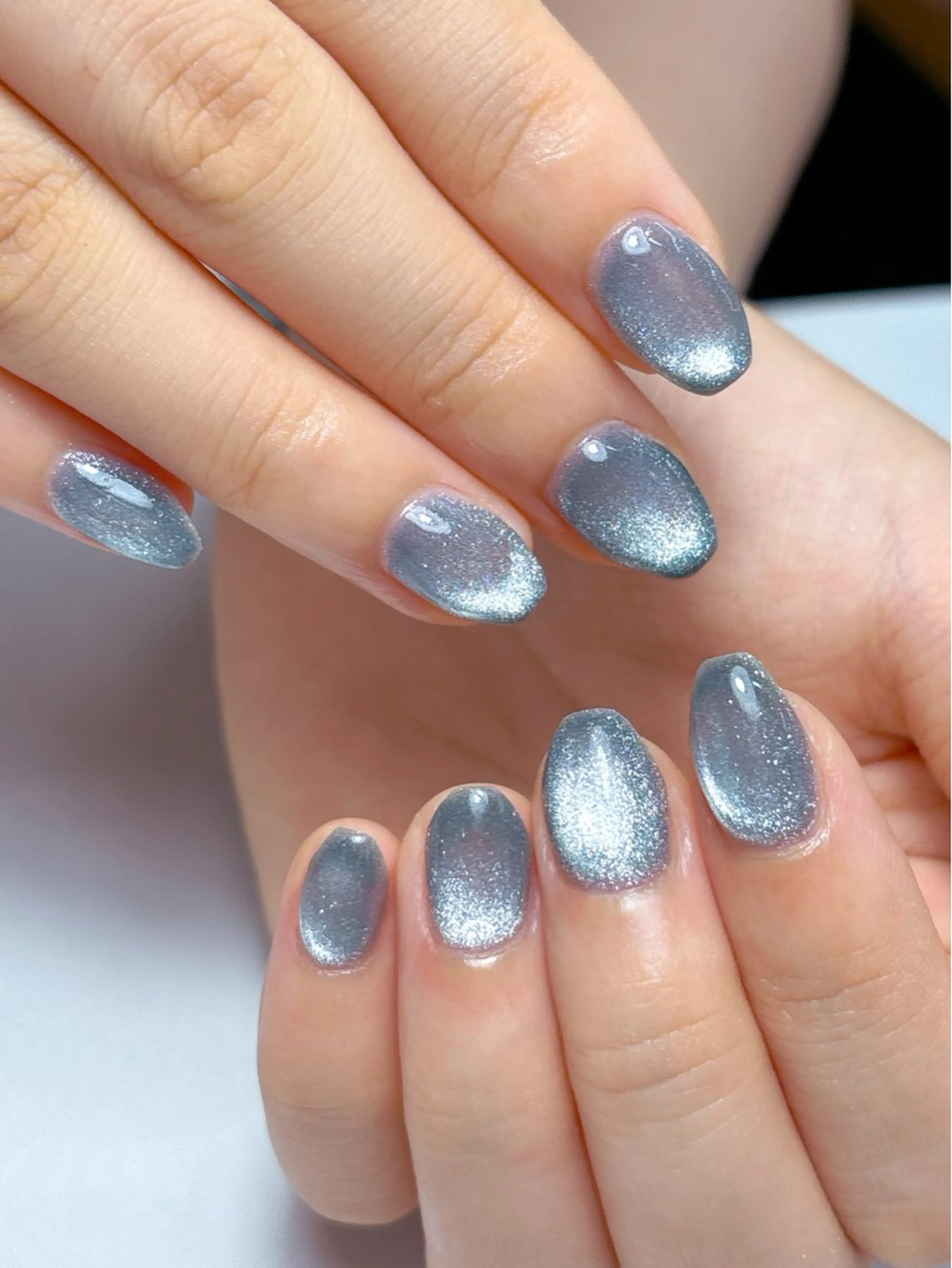 ネイル キラキラネイル 水色 マグネットネイル ハンドネイル ネイルサロンmia所属・西荻窪ネイルサロン miaのネイルデザイン