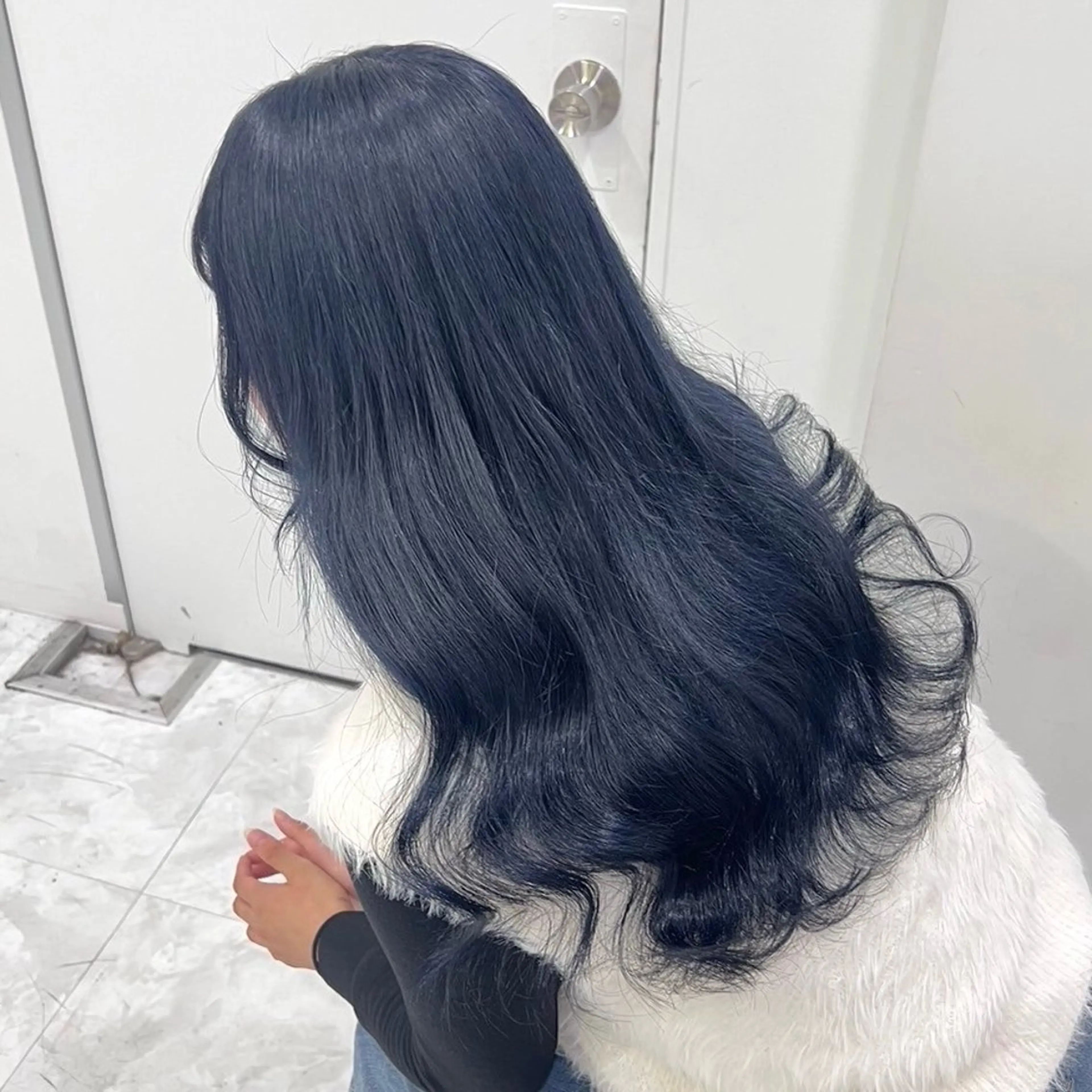 ロング カラー ヘアカラー トリートメント ヘッドスパ 韓国風艶髪🎀 暖色カラー🤍のヘアスタイル