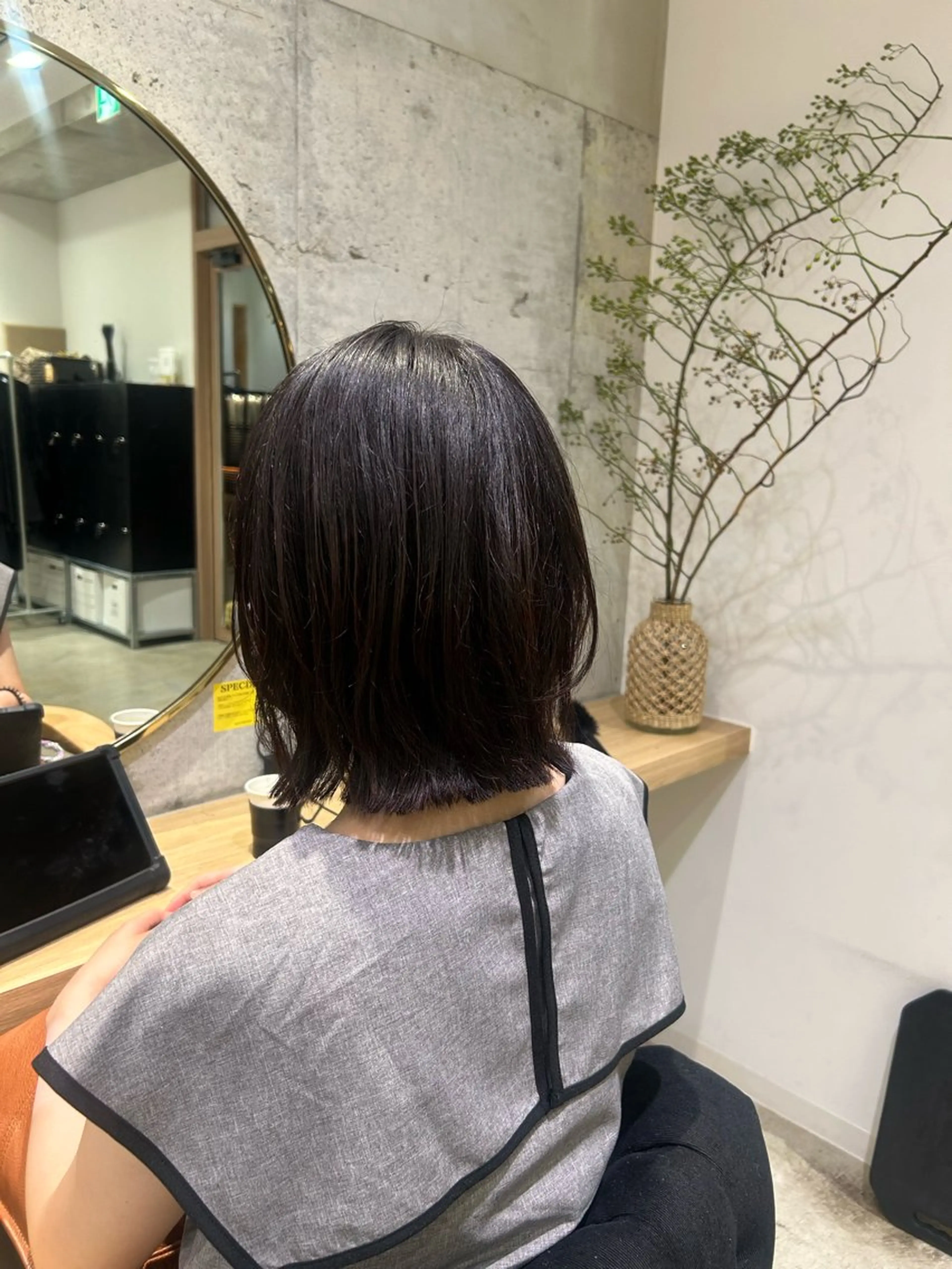 ミディアム ボブレイヤー ボブ レイヤーカット 透明感カラー🫧植松 真菜のヘアスタイル
